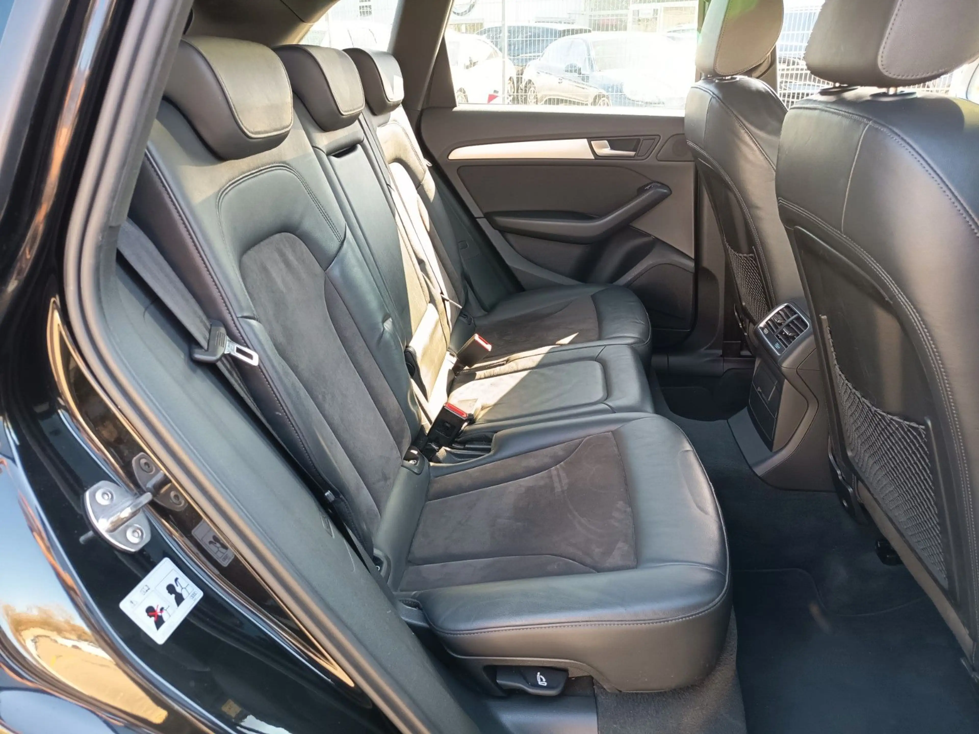 Audi SQ5 3.0 TDI quattro — photo 14