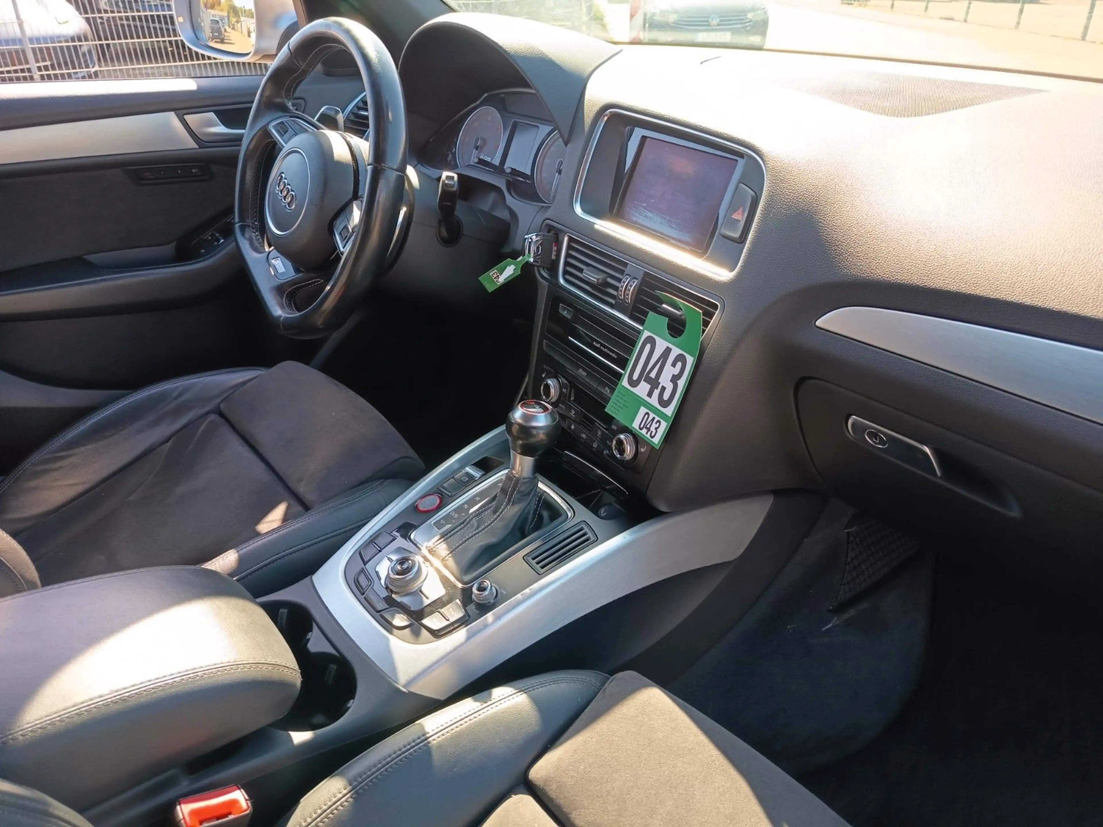 Audi SQ5 3.0 TDI quattro — photo 12
