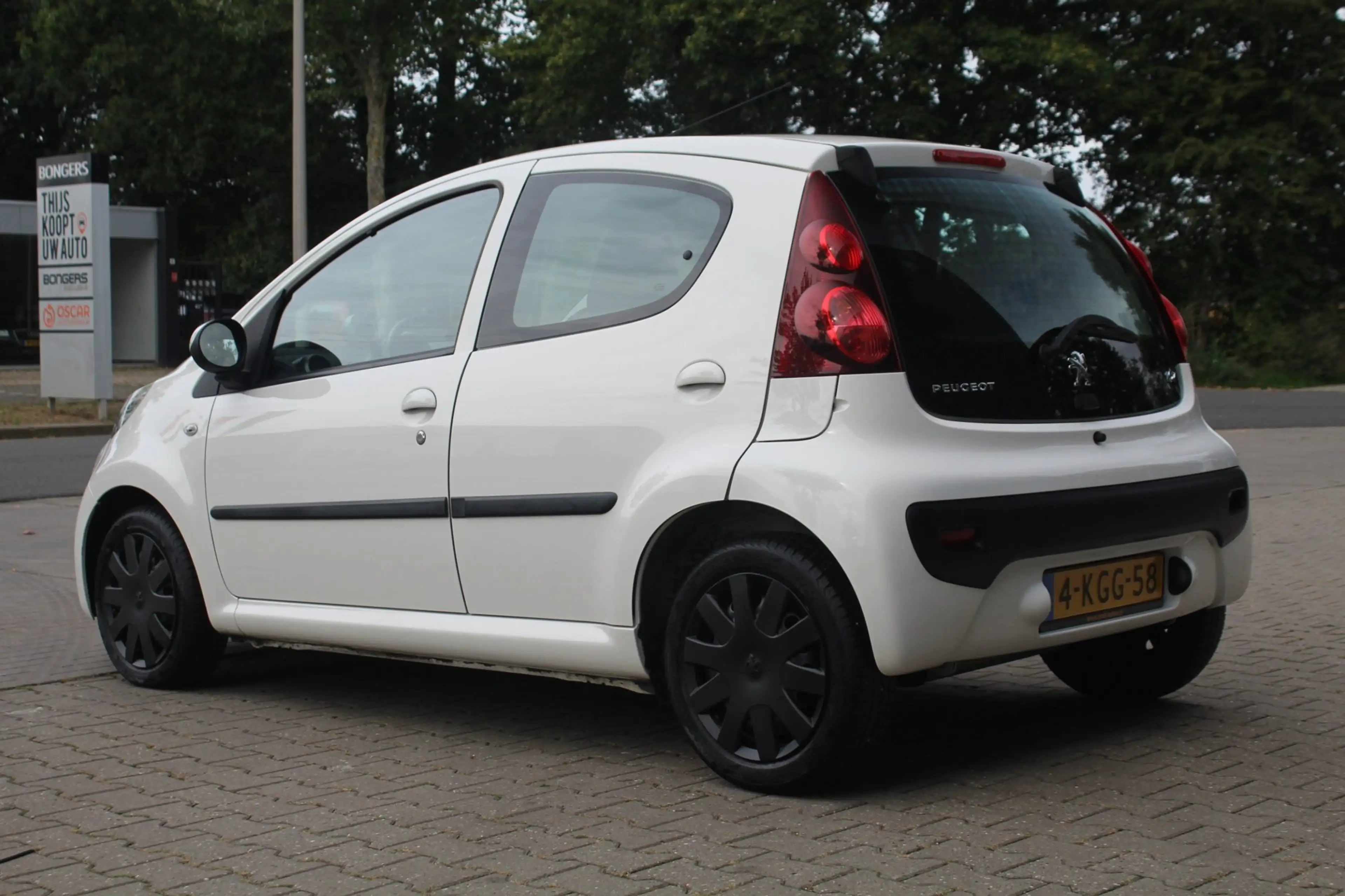 Peugeot 107 1.0 Active | Automaat | 5 Deurs | Airco | 87 DKM | — photo 4