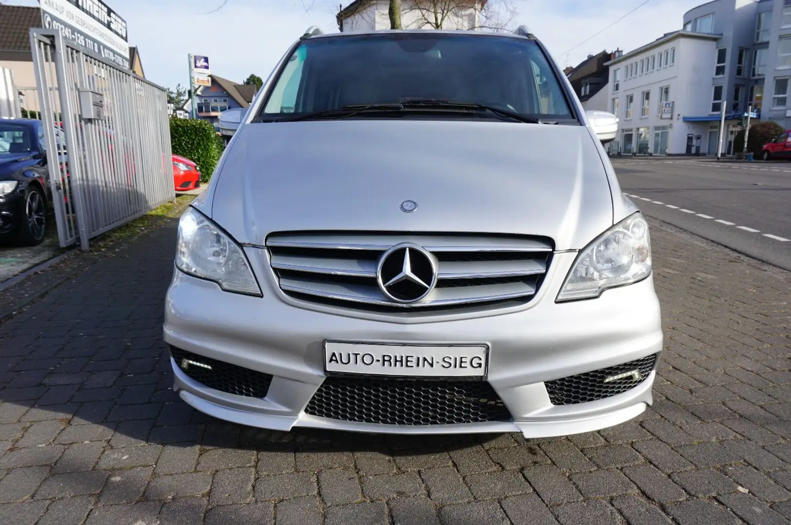 Mercedes-Benz Viano 2.0 CDI Trend lang 7-Sitze /Pano/TÜV neu!! Silber - 2