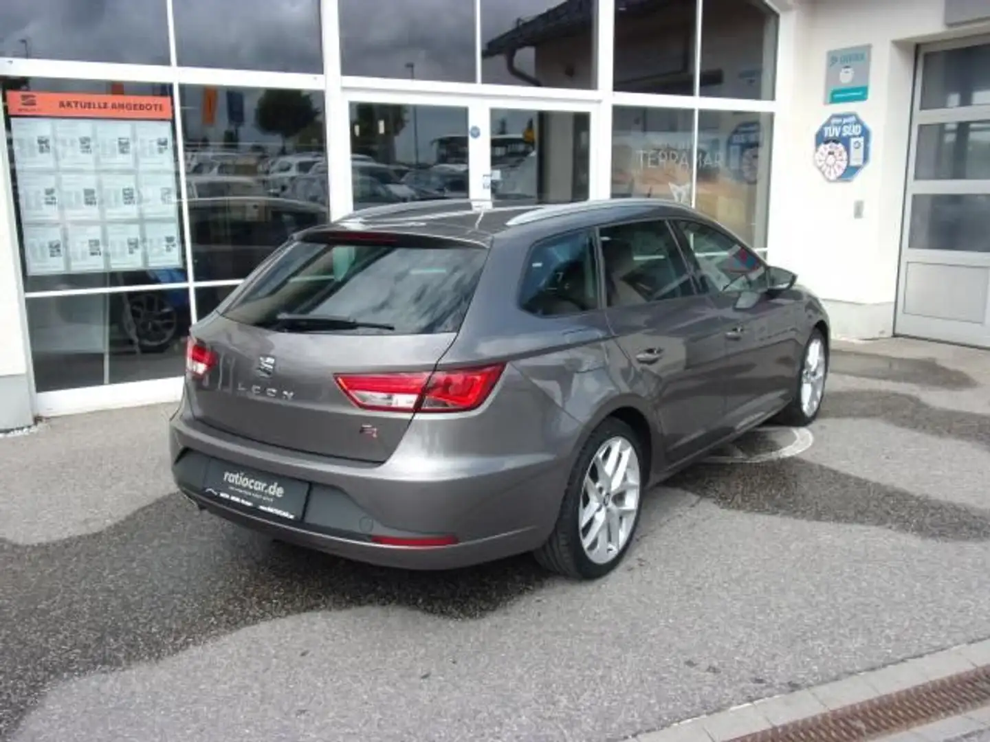 SEAT Leon LEON SPORTSTOURER FR 1.4 TSI DSG SITZHEIZ. EPH Grijs - 2