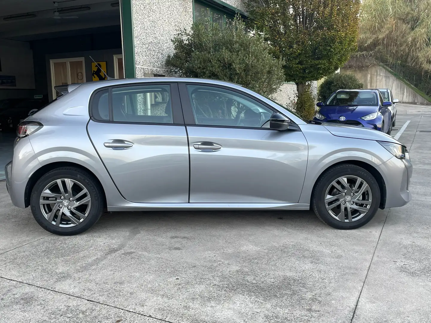 Peugeot 208 5p 1.2 PureTech 75CV Active Pack S&S UNIPRO Grigio - 2