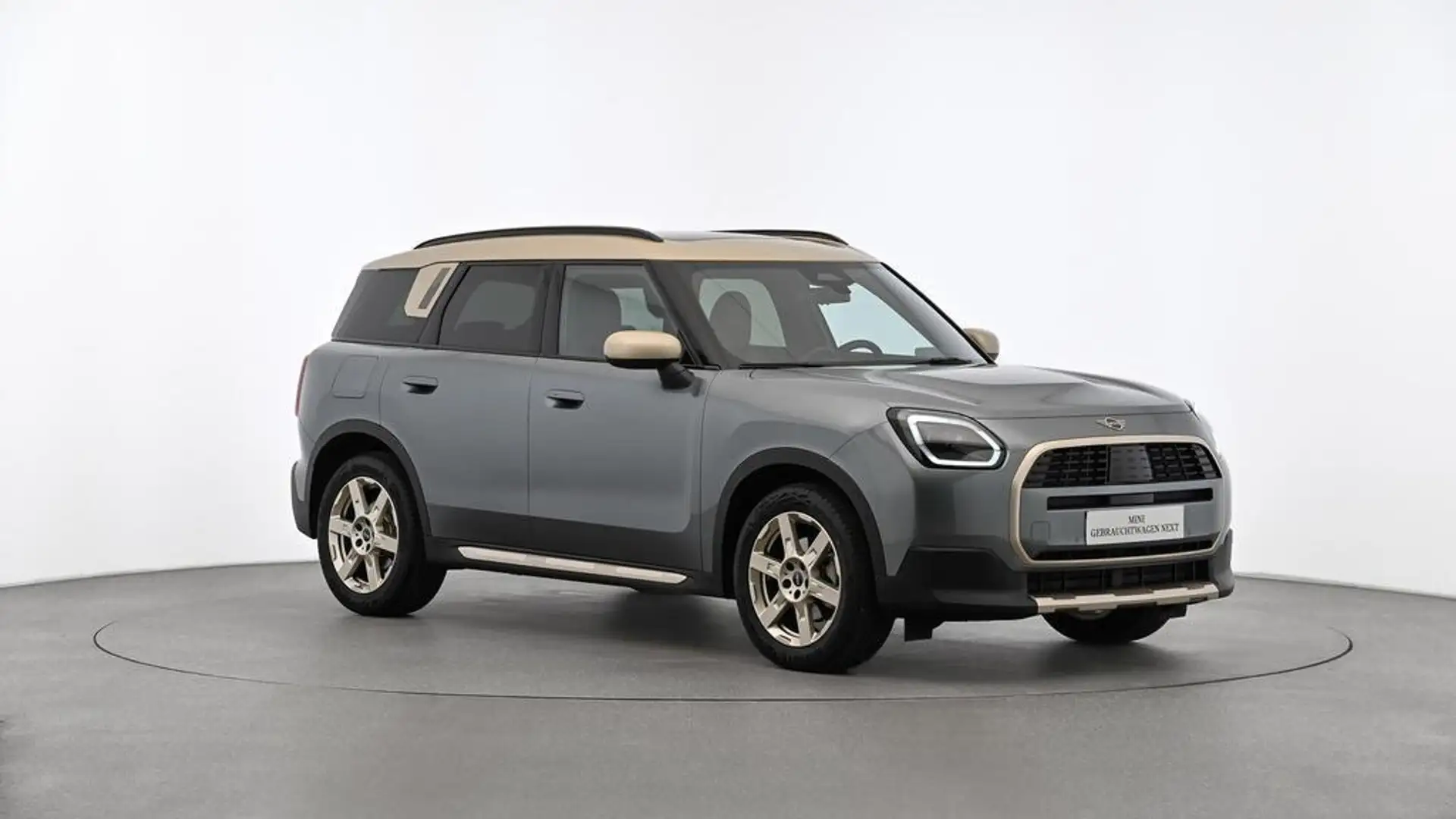 MINI Countryman D Grün - 1