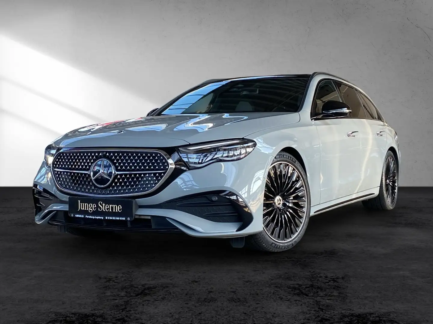 Mercedes-Benz E 300 E 300 T de 4M AMG L. SUPERSCR AHK Pano HUD Distr Grau - 2