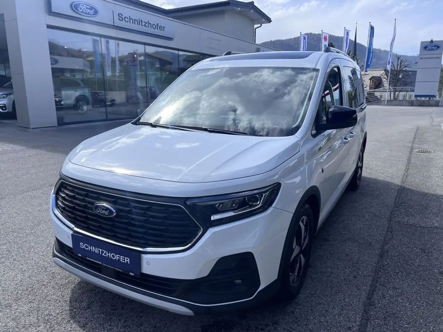 Ford Tourneo Connect Tourneo Grand Connect 2,0 EcoBlue L2 Active AWD Bianco - 1
