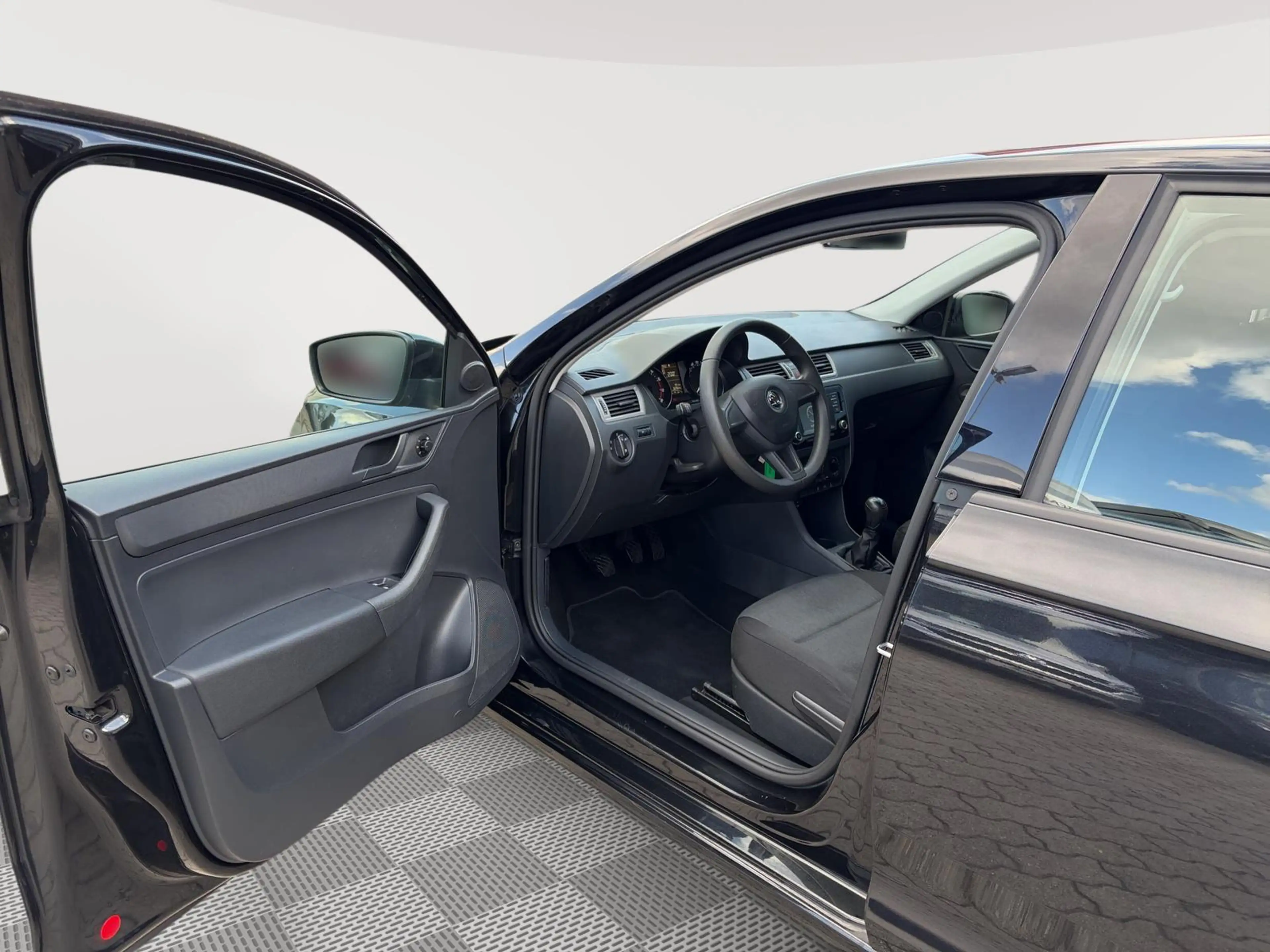 Skoda Rapid/Spaceback 1.2 TSI 'Cool Edition' #PDC #LMF #KLIMA #ISOFIX — photo 13