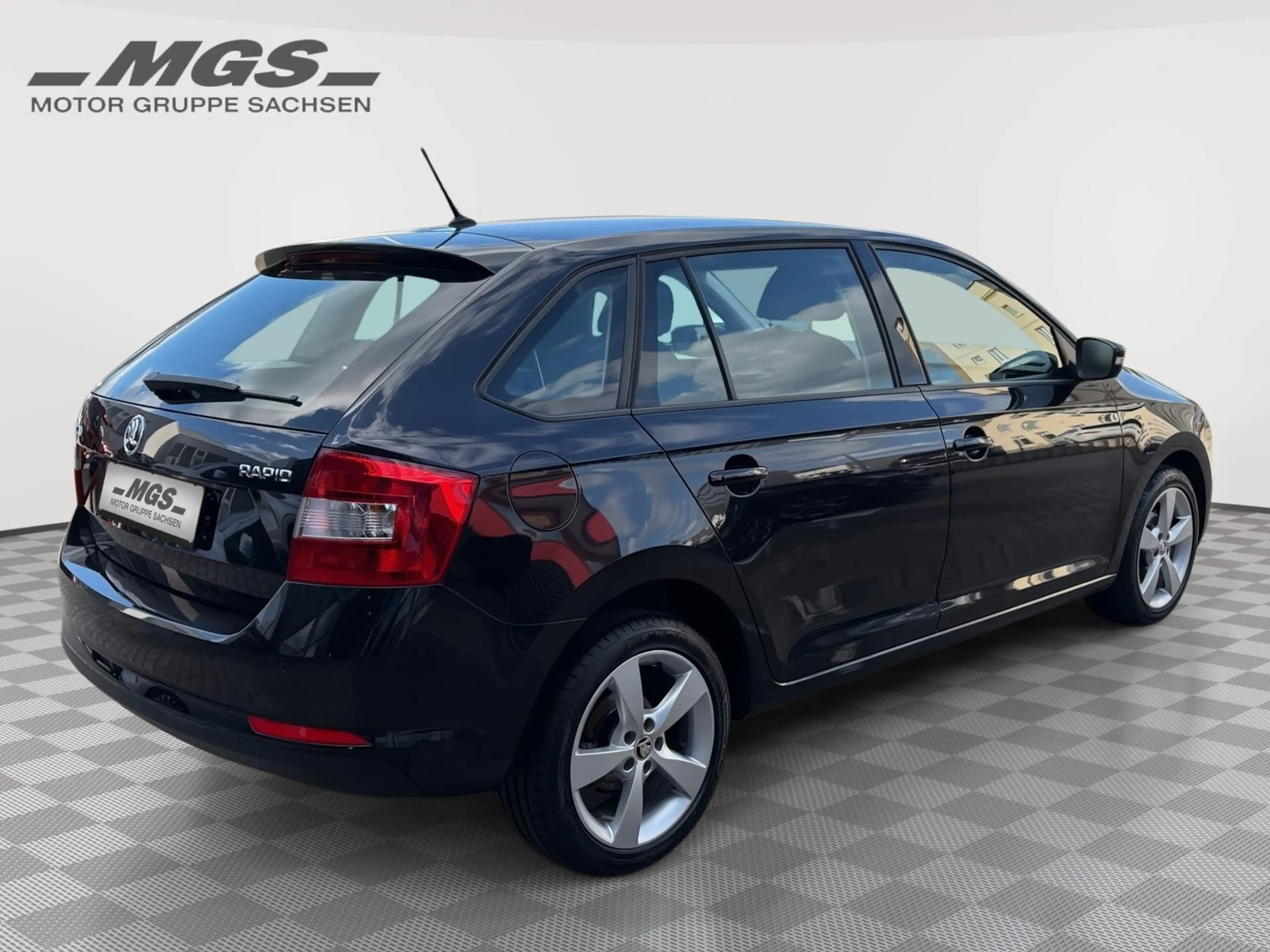 Skoda Rapid/Spaceback 1.2 TSI 'Cool Edition' #PDC #LMF #KLIMA #ISOFIX — photo 7