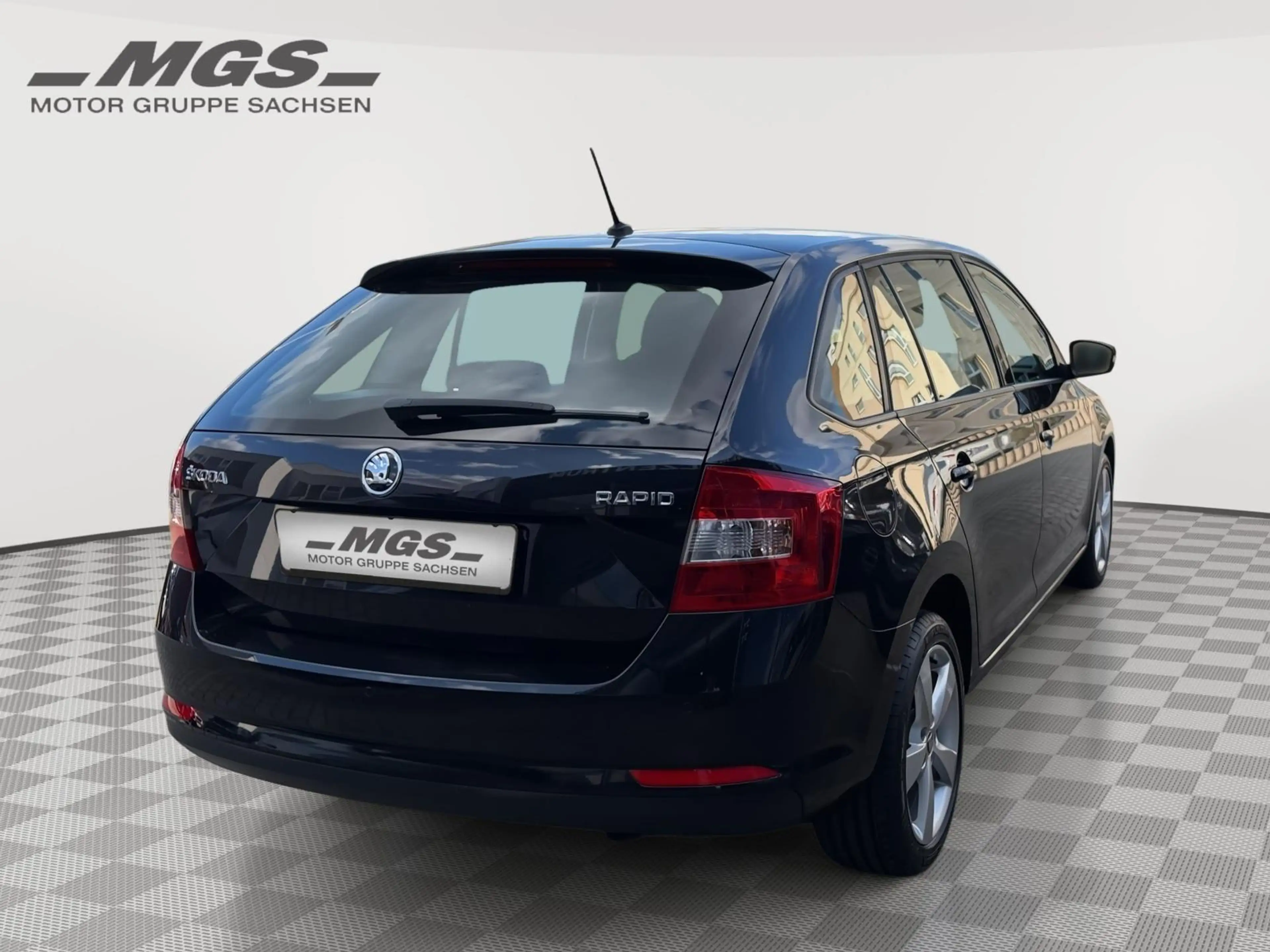 Skoda Rapid/Spaceback 1.2 TSI 'Cool Edition' #PDC #LMF #KLIMA #ISOFIX — photo 8