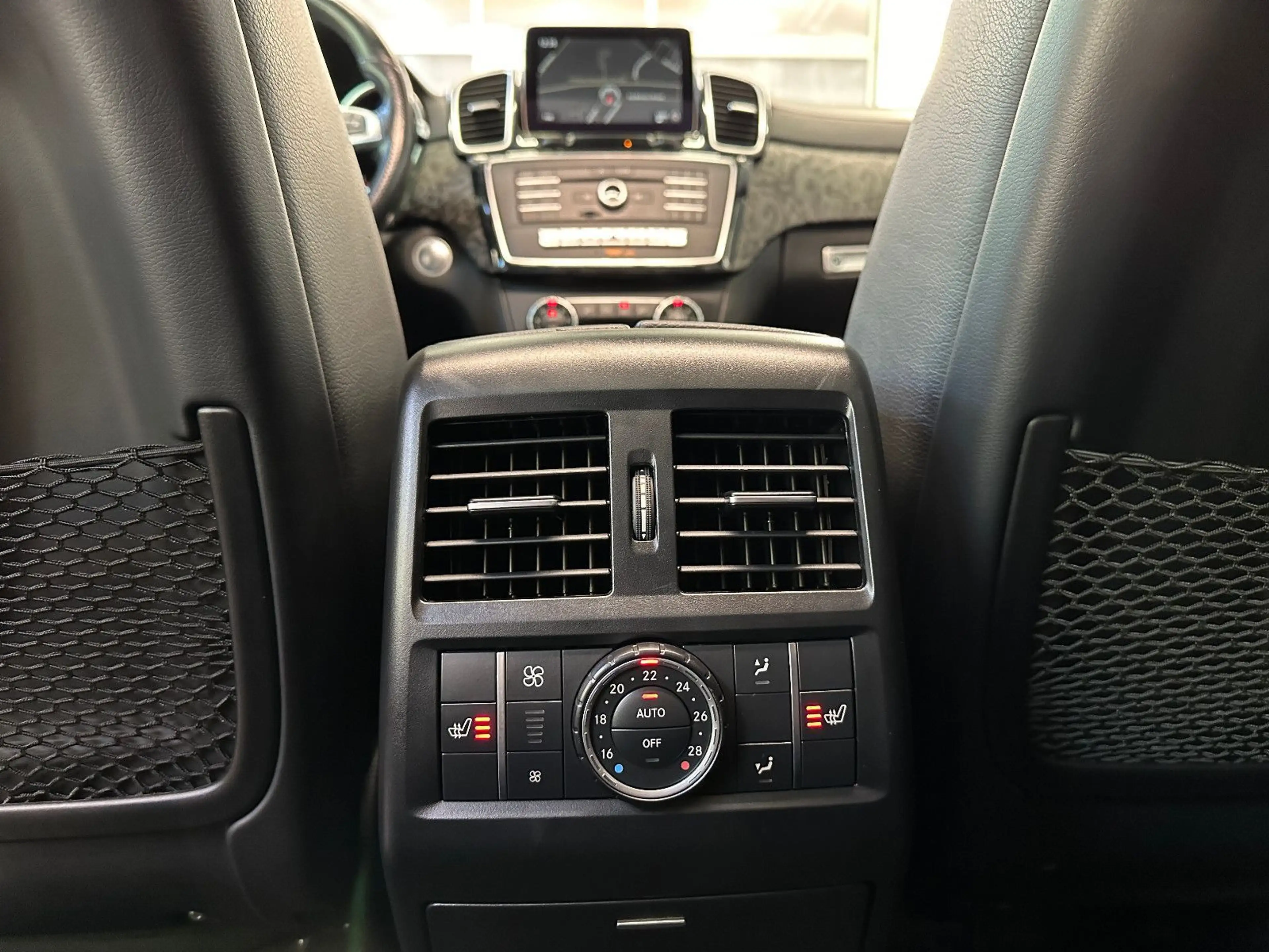 Mercedes-Benz GLS 350 5 J. Garantie 7-Sitz Pano H&K AHK ACC — photo 10