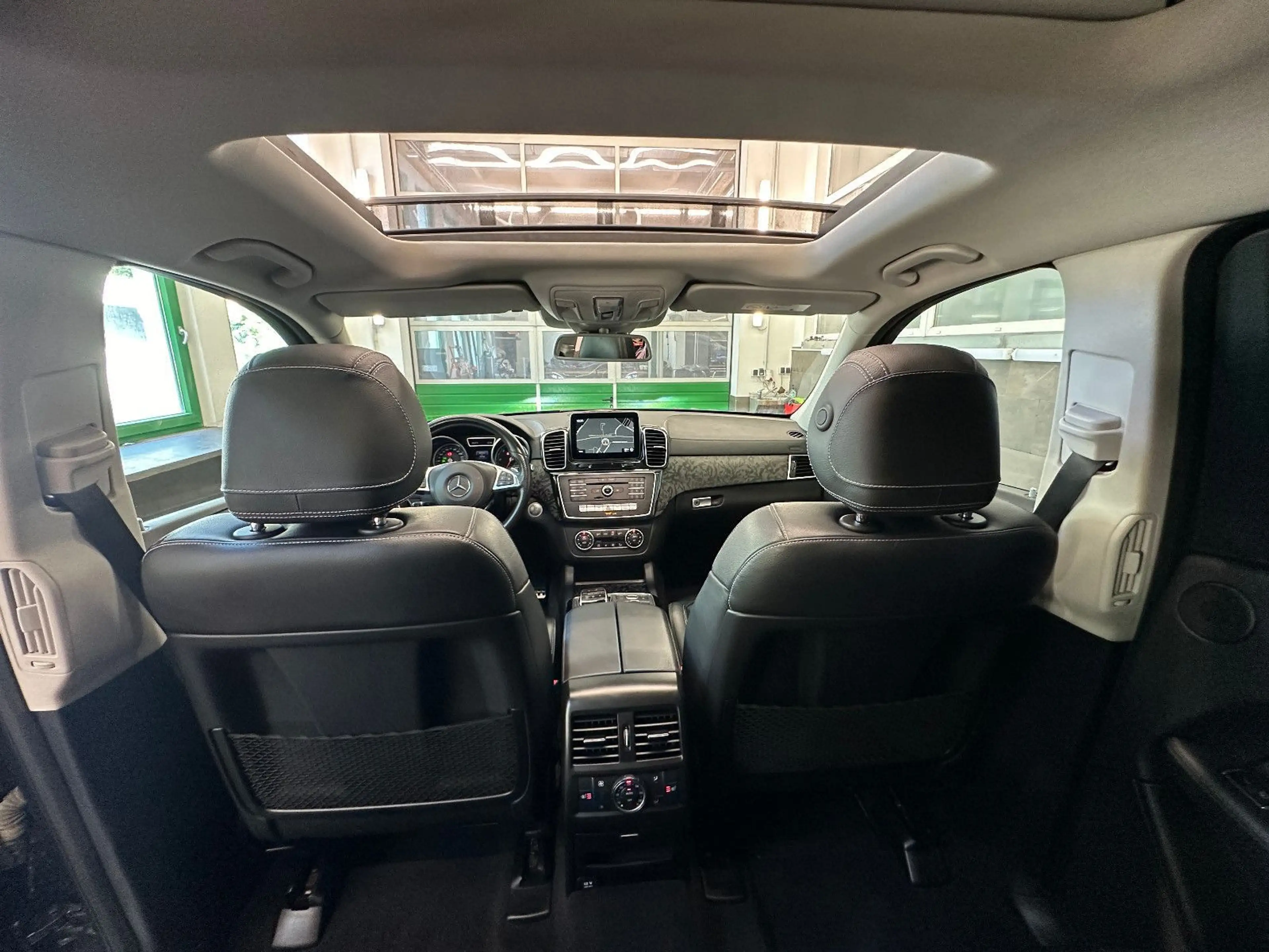 Mercedes-Benz GLS 350 5 J. Garantie 7-Sitz Pano H&K AHK ACC — photo 12