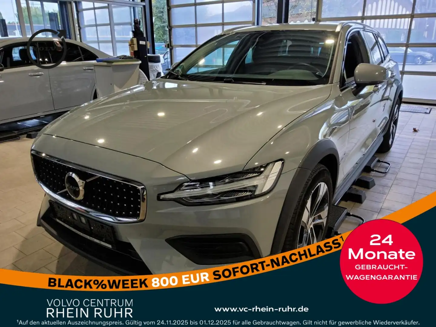 Volvo V60 Cross Country B4 AWD Plus+AHK+STNDHZ+RFK Grau - 1