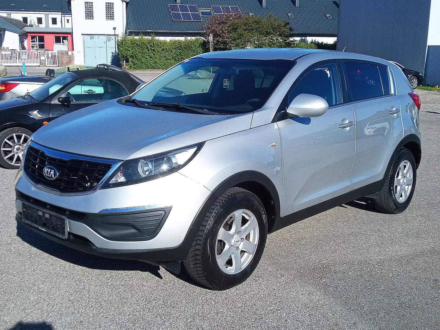Kia Sportage TITAN 1,7 CRDi 2WD/MT6/11 Grau - 1