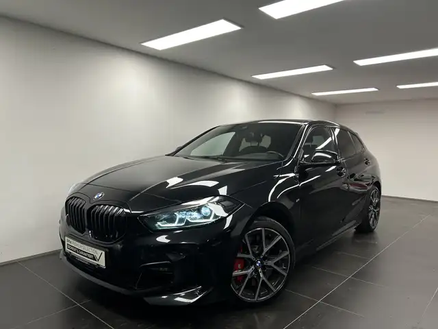 BMW 1 Series view 7