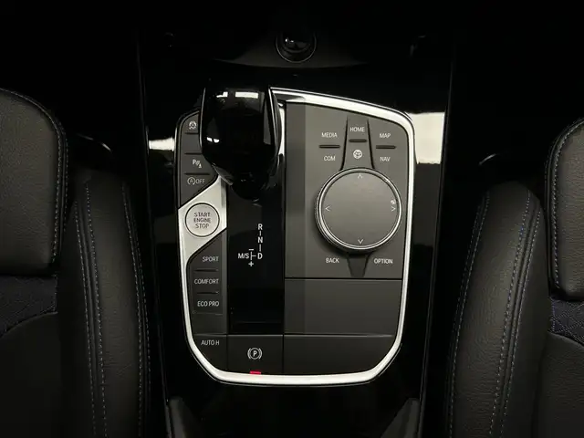 BMW 1 Series view 19