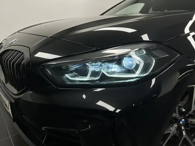 BMW 1 Series view 8