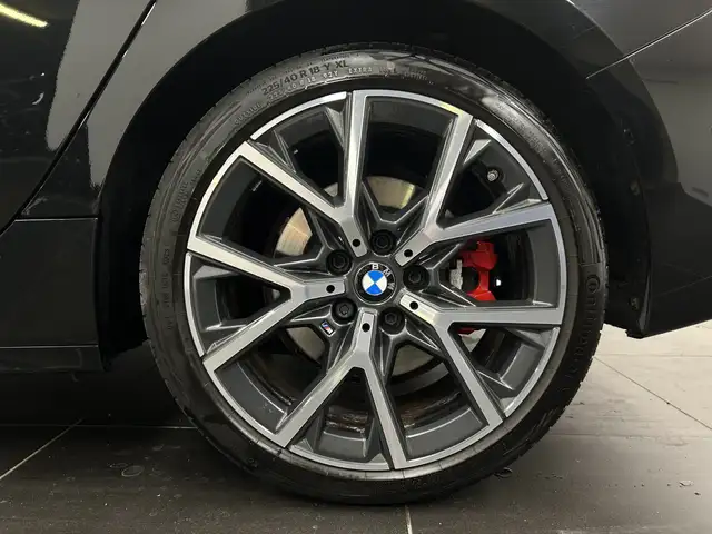 BMW 1 Series view 6