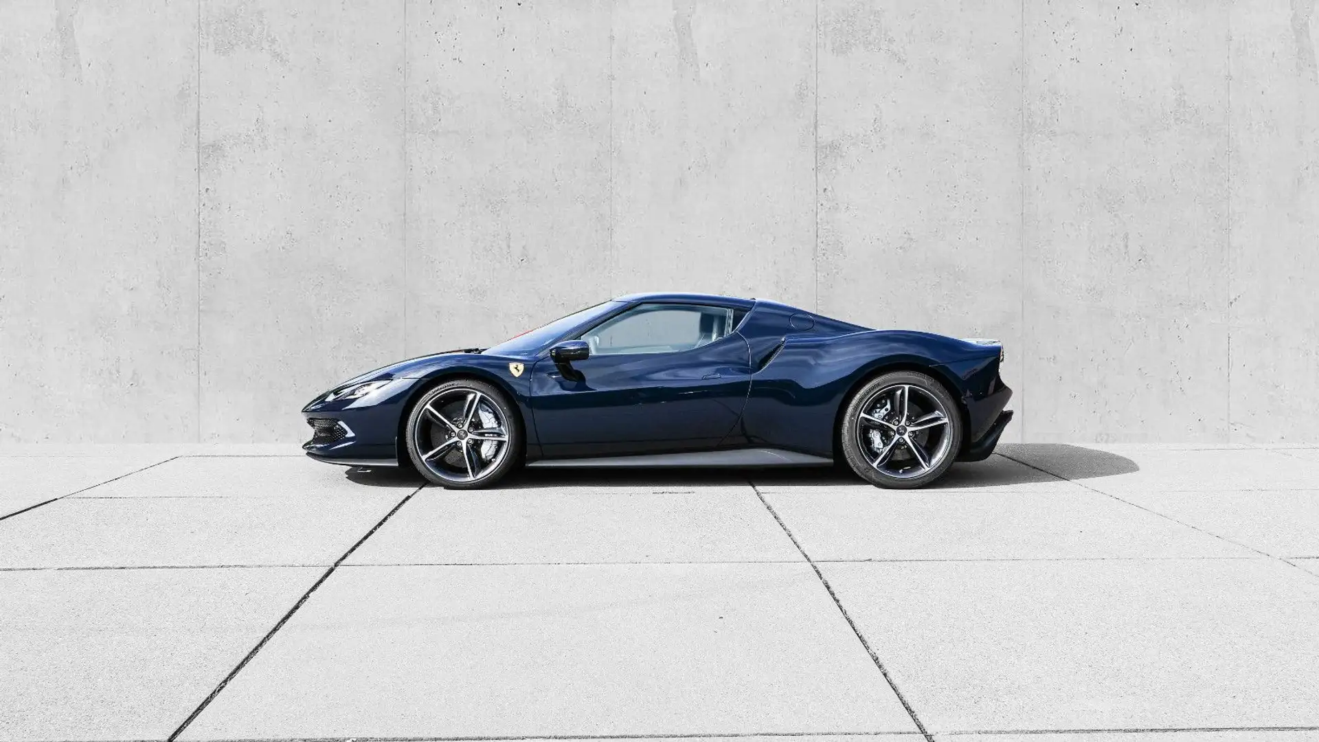 Ferrari 296 GTB *Carbon*Lift*Racingsitze*Kamera* Blau - 2