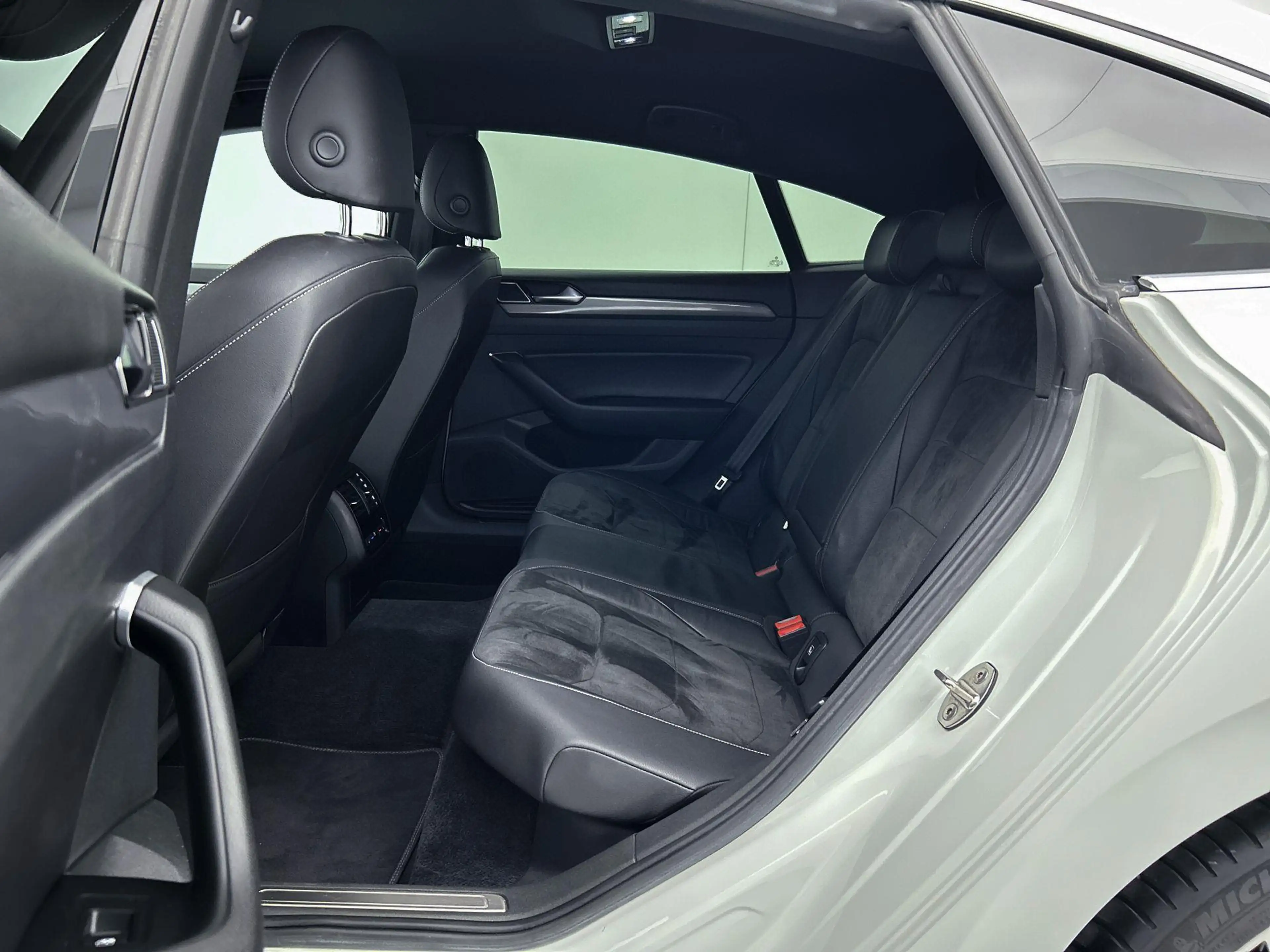 Volkswagen Arteon 2.0 TSI R Line Automaat | Adaptive Cruise Control — photo 13
