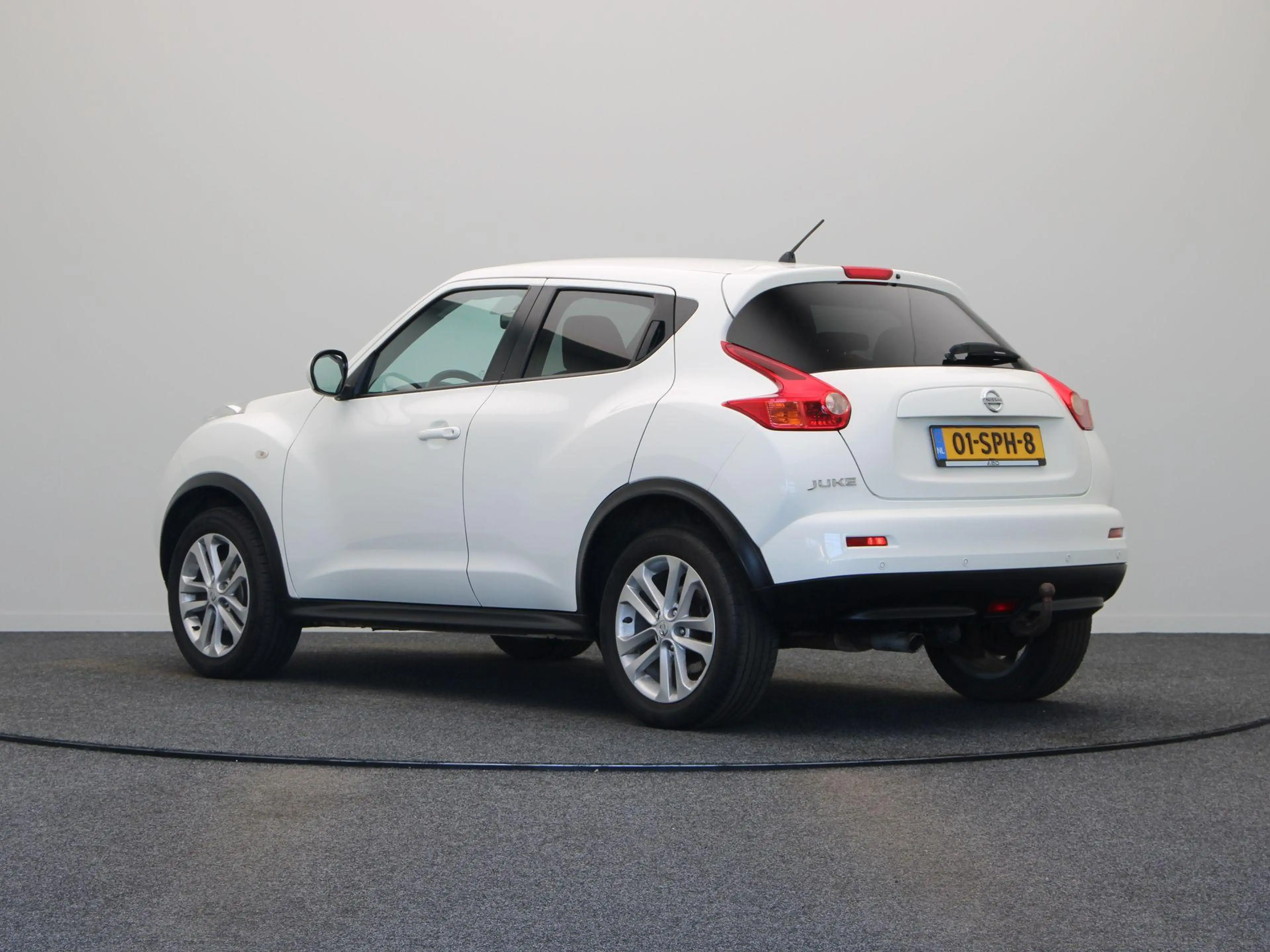 Nissan Juke 1.6 Acenta | Airco | Cruise control | Lichtmetaal — photo 2