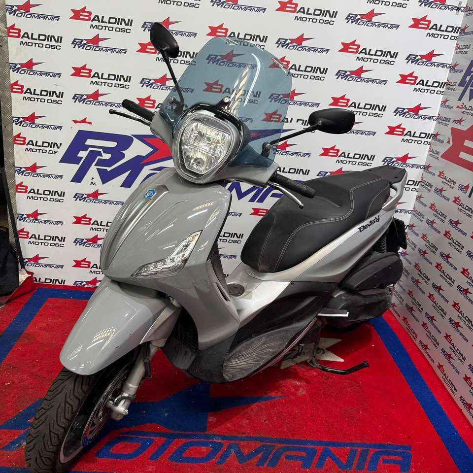 Piaggio Beverly 350