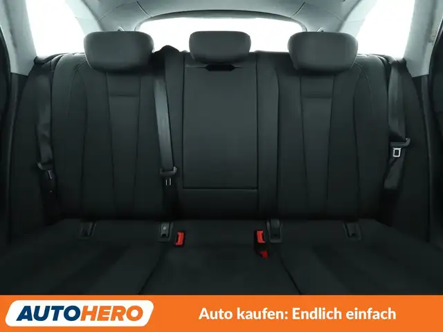 Audi A4 view 15