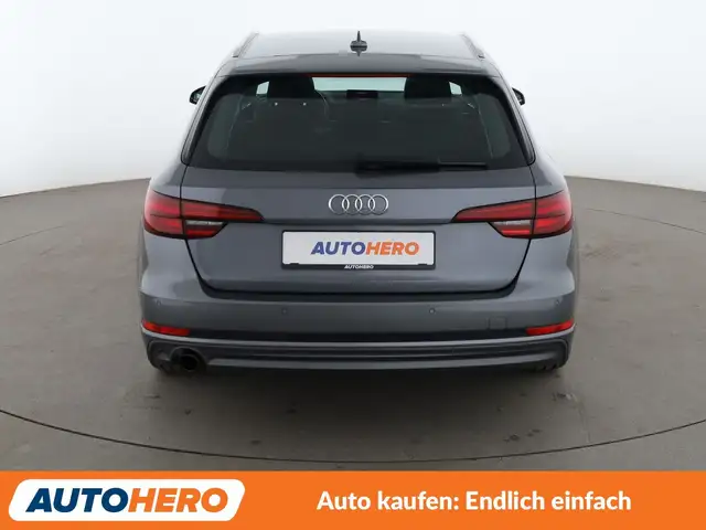 Audi A4 view 5