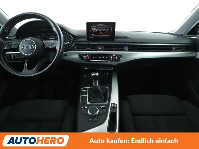 Audi A4 view 12
