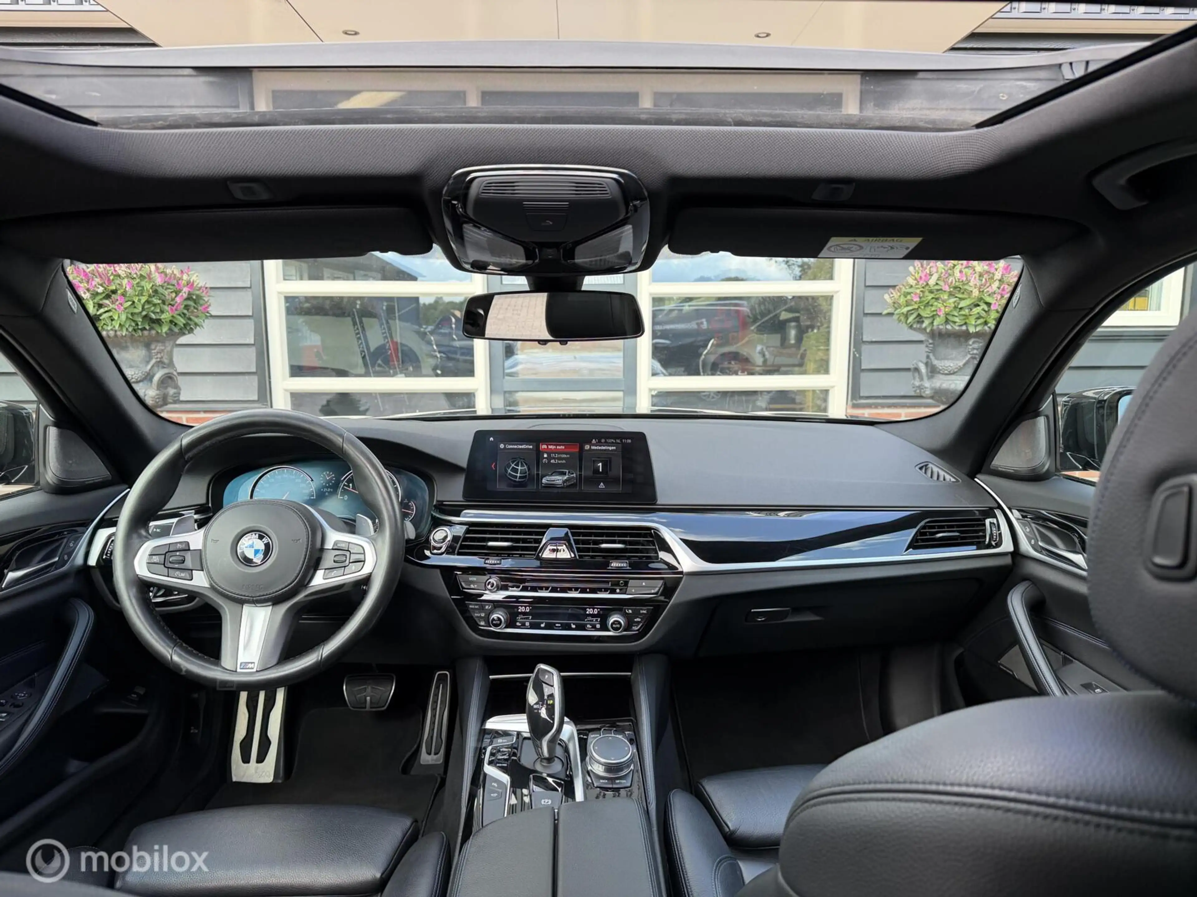 BMW 540 5-serie Touring 540i xDrive High Executive — photo 11