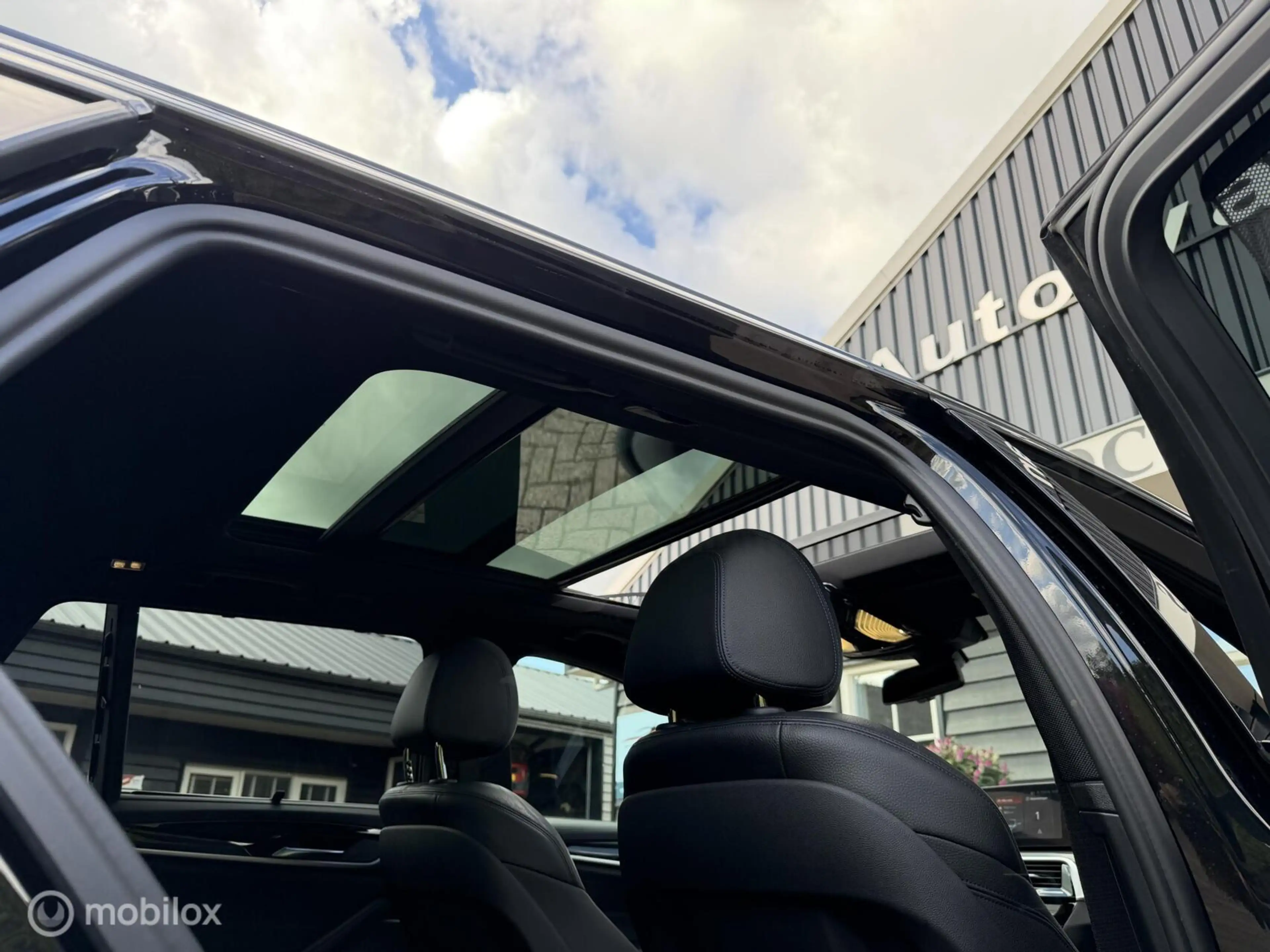 BMW 540 5-serie Touring 540i xDrive High Executive — photo 14