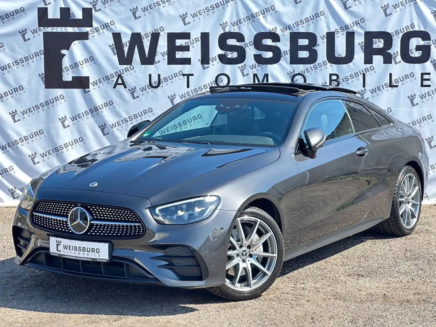Mercedes-Benz E 300 de Coupé AMG|WIDESCREEN|MULTIBEAM|PANO|4X4 Grün - 1