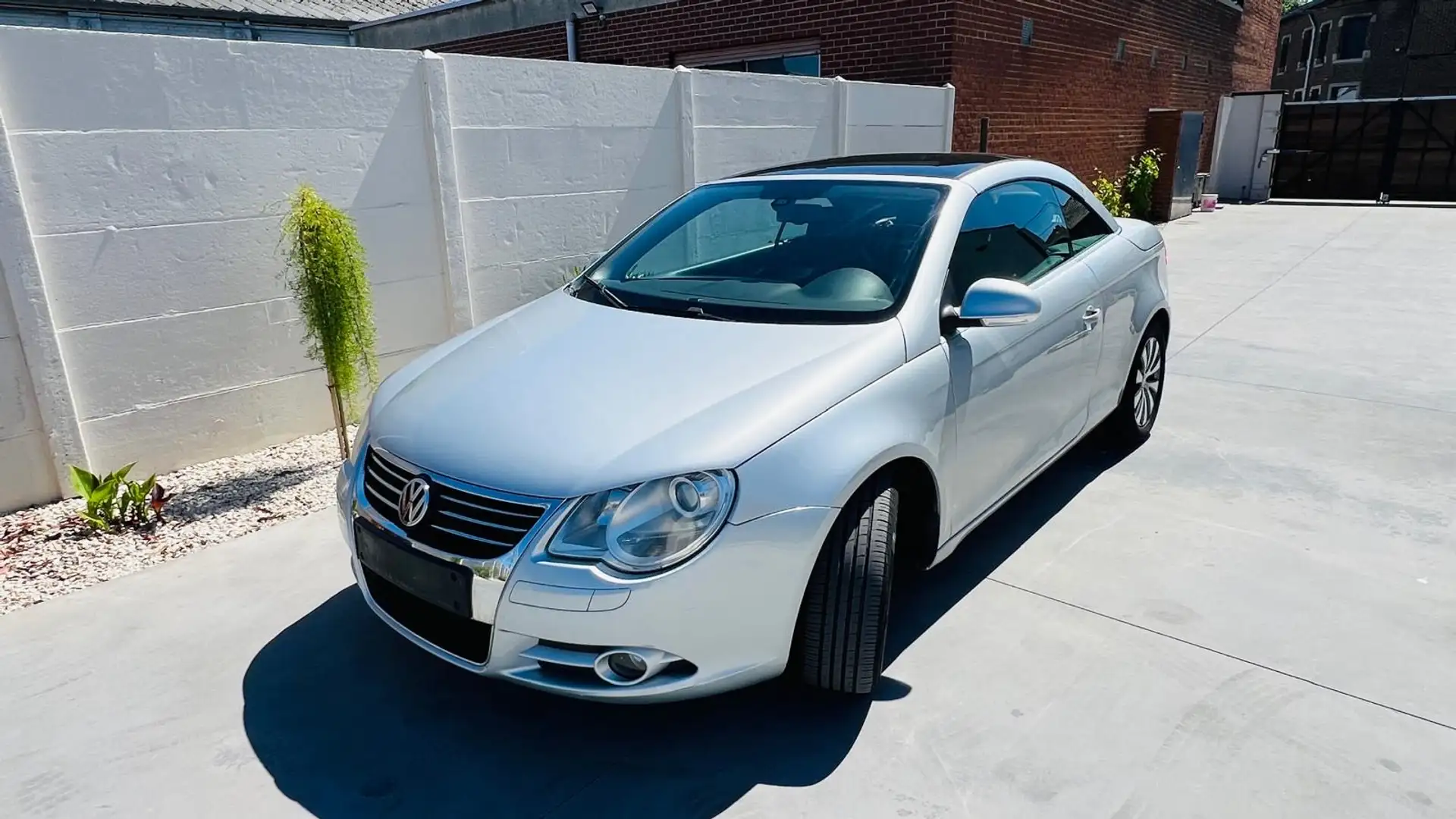 Volkswagen Eos 2.0 CR TDi DPF - 1