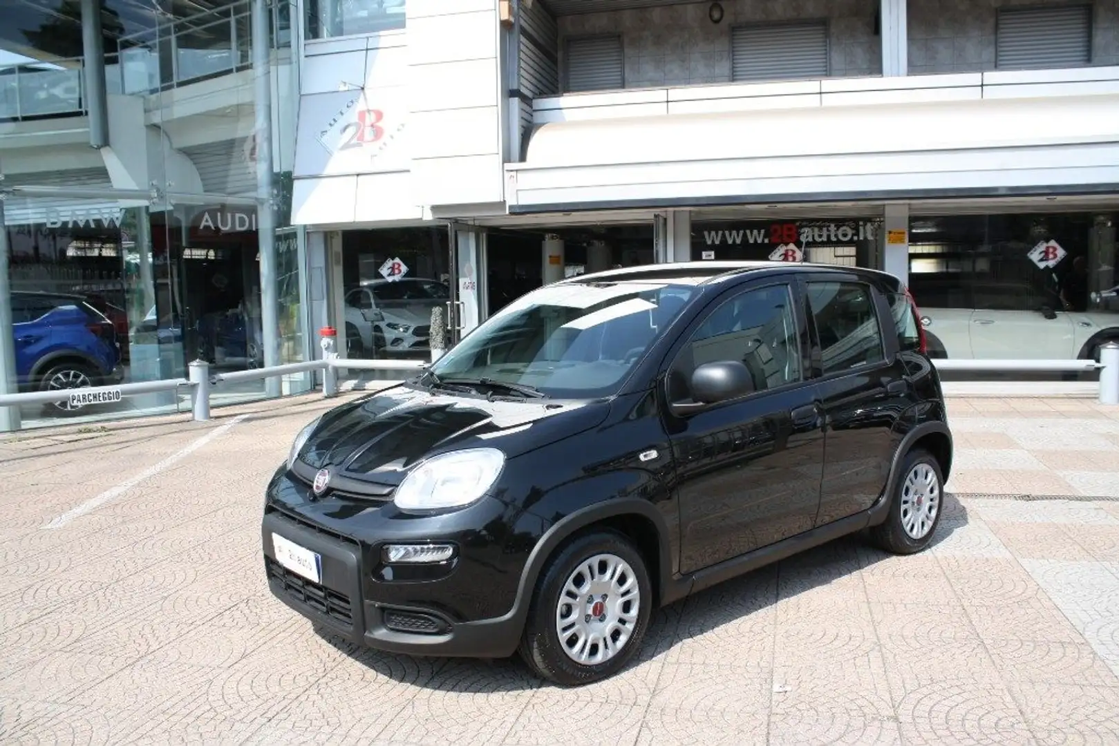 Fiat Panda 1.0 FireFly S&S Hybrid Nero - 1