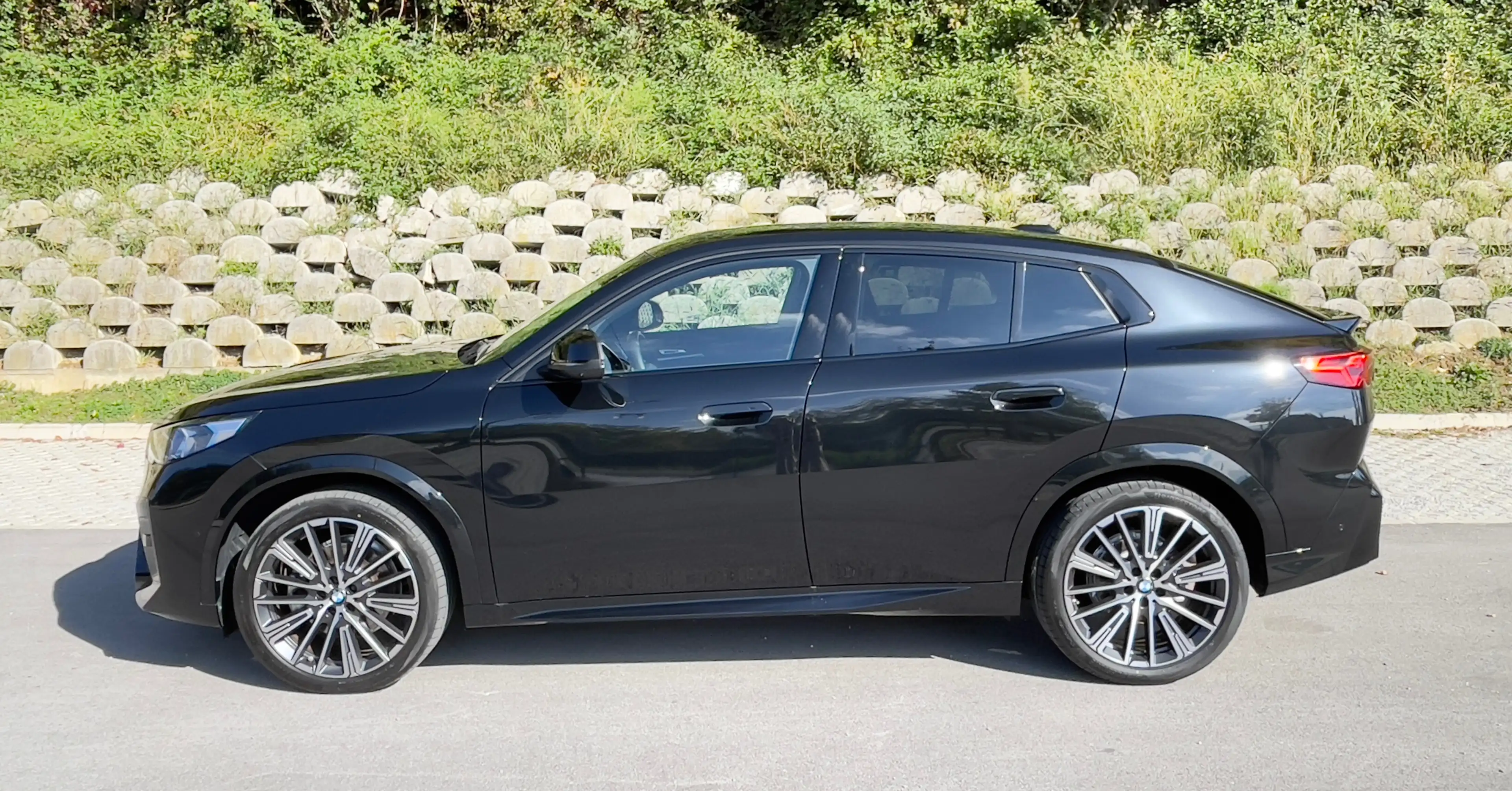 BMW X2 20 i sDrive M Sport — photo 2