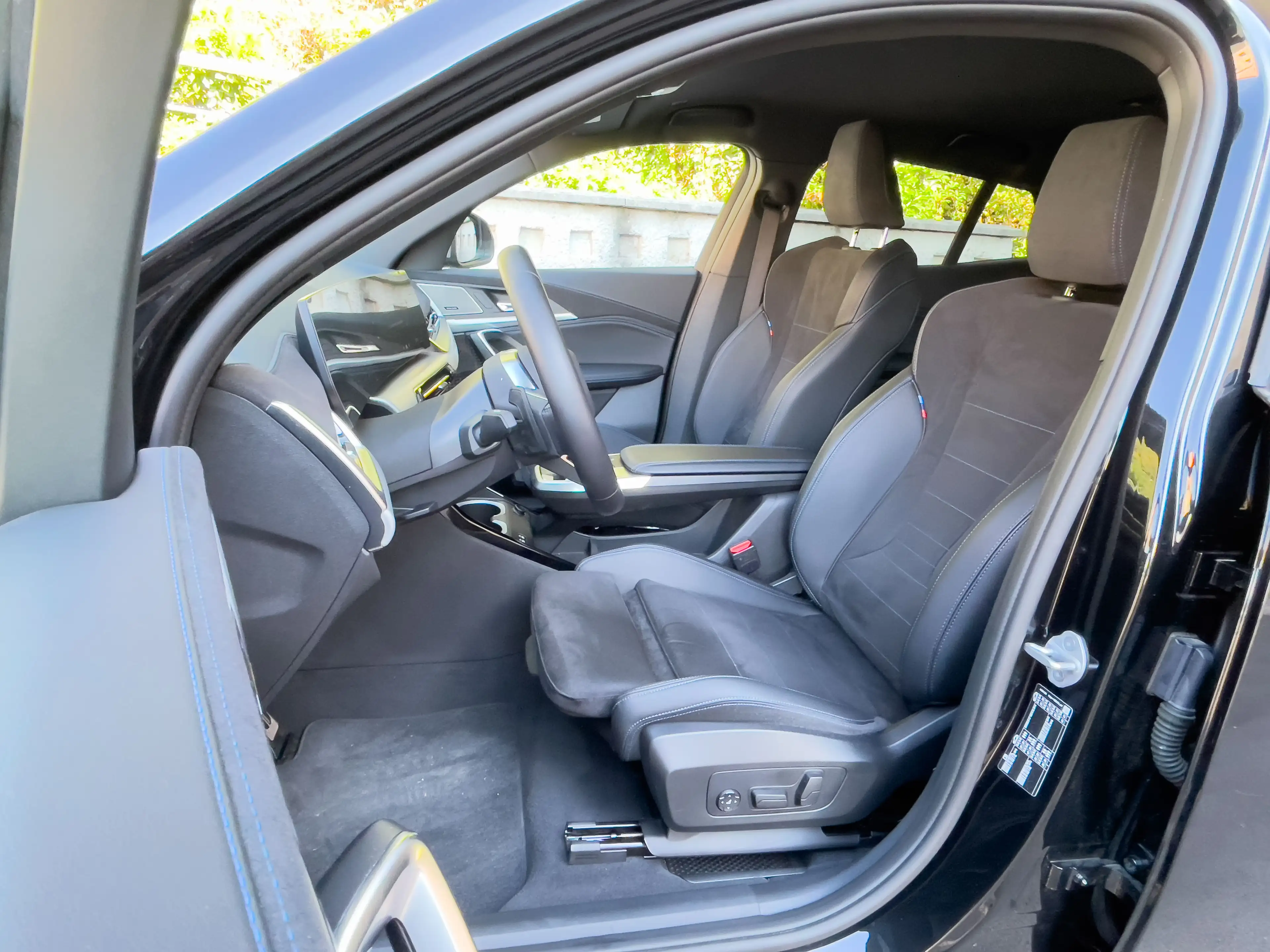 BMW X2 20 i sDrive M Sport — photo 13