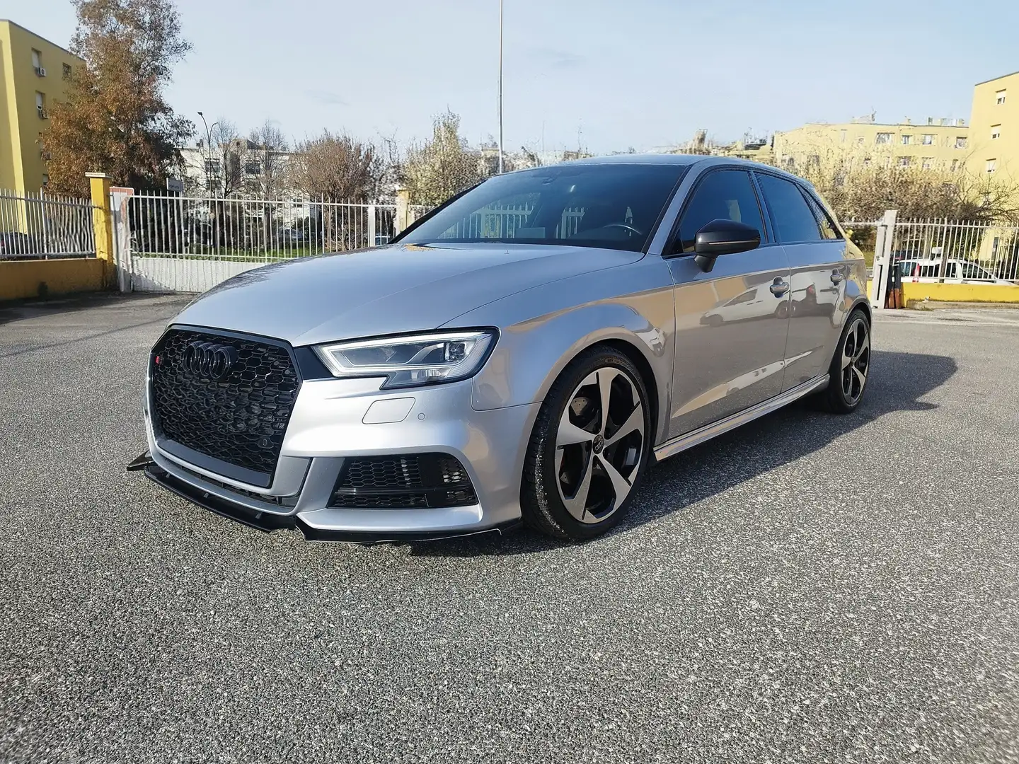 Audi A3 A3 III 2017 Sportbak Sline 2.0 tdi 150cv s-tronic Grau - 1