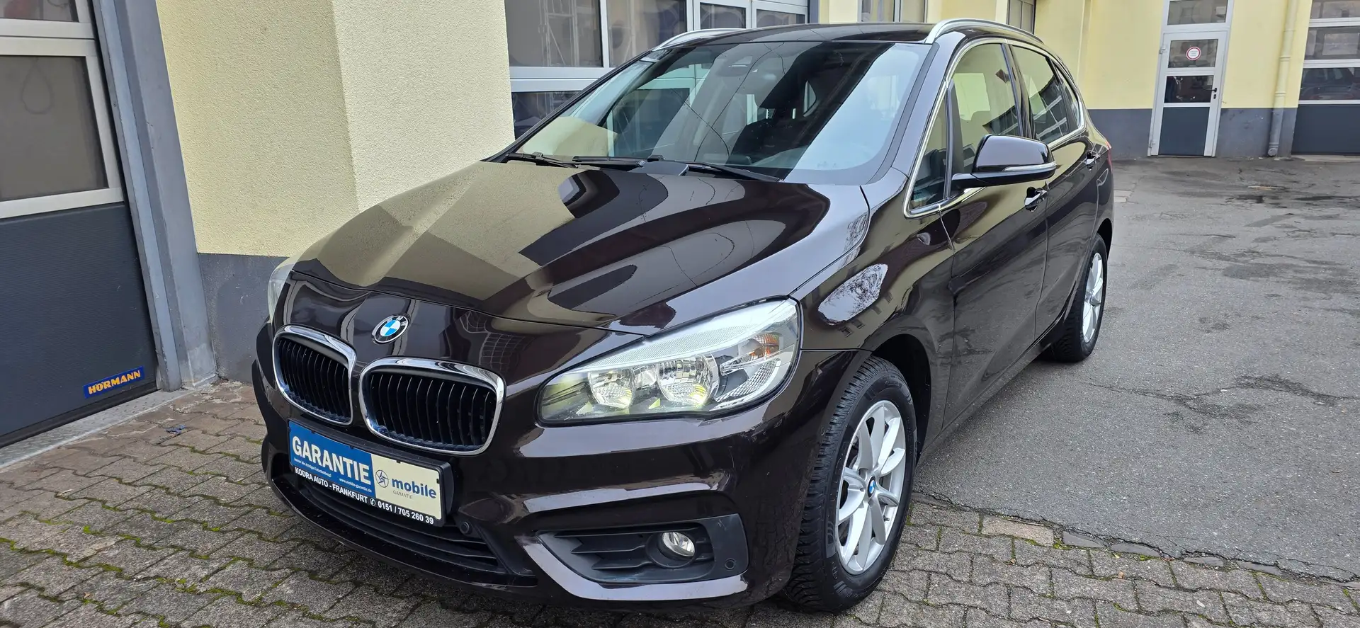 BMW 218 i Active Tourer*1 Hand Aut* Navi* Garantie Brun - 2