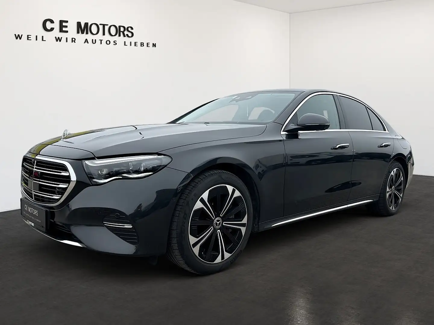 Mercedes-Benz E 300 E-Klasse de Exclusive Premium 4Matic Silber - 1