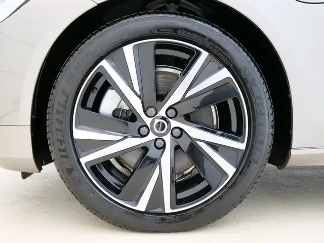 Volvo S90 T8 AWD Recharge PHEV R-Design Ansicht 7