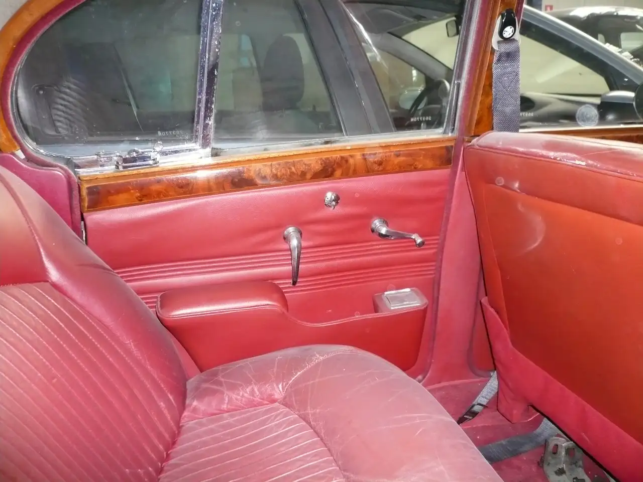 Jaguar 420, foto 10