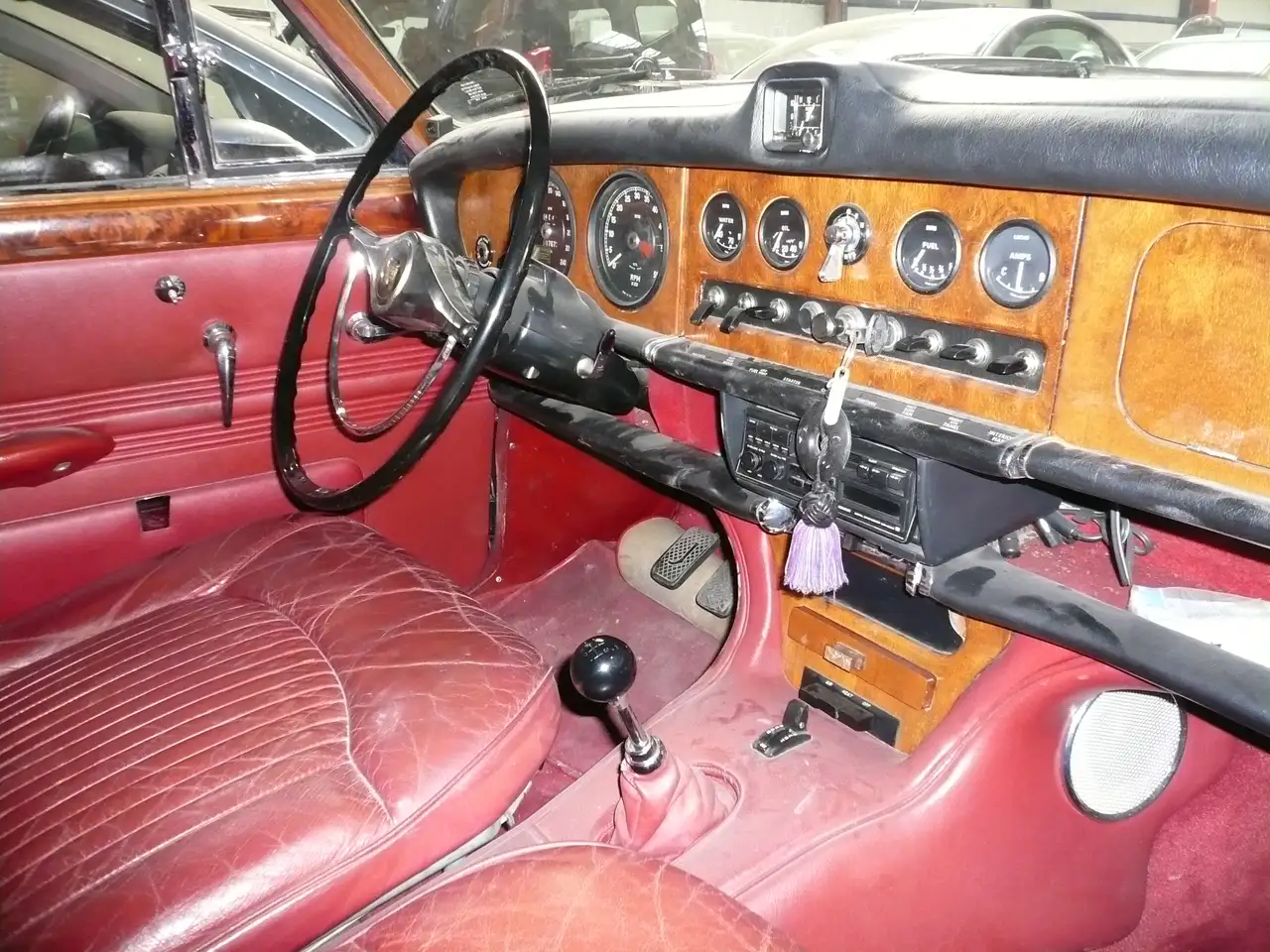 Jaguar 420, foto 7