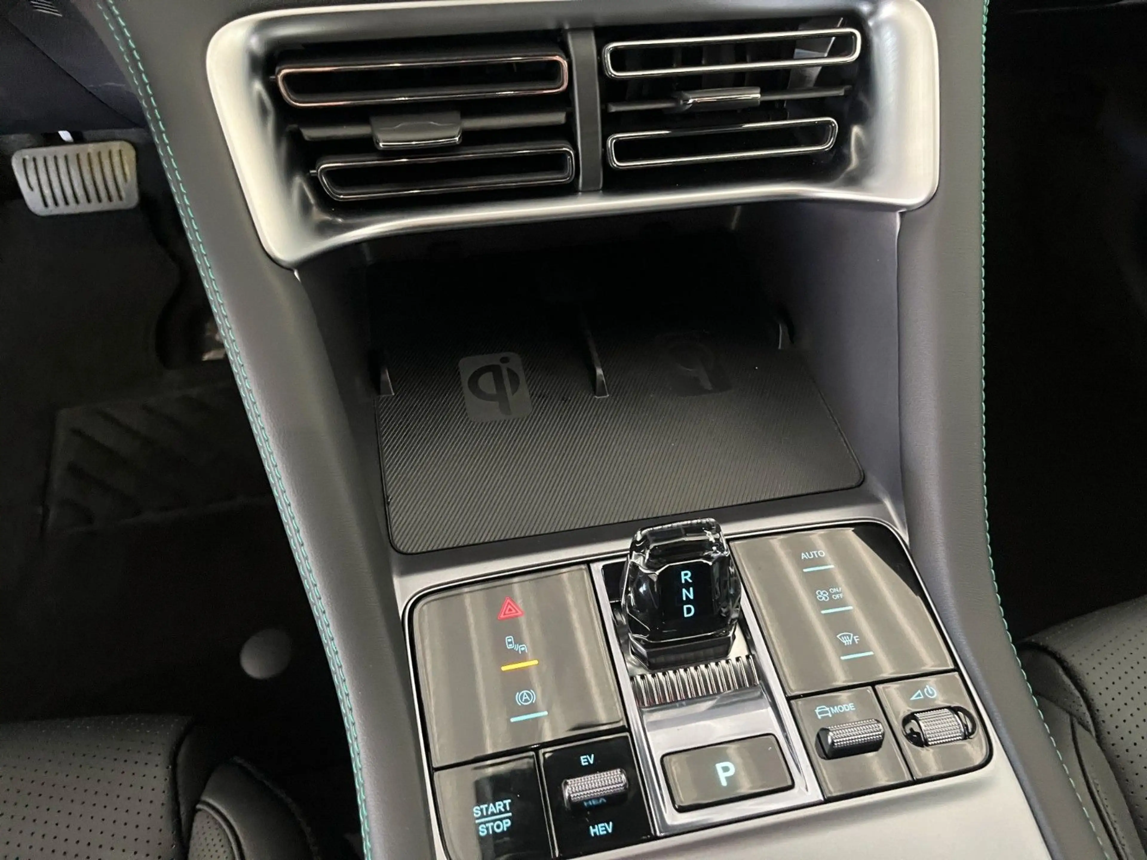 BYD Seal U DM-i Design AWD /360°/HUD/SHZ/PANO-DA — photo 13