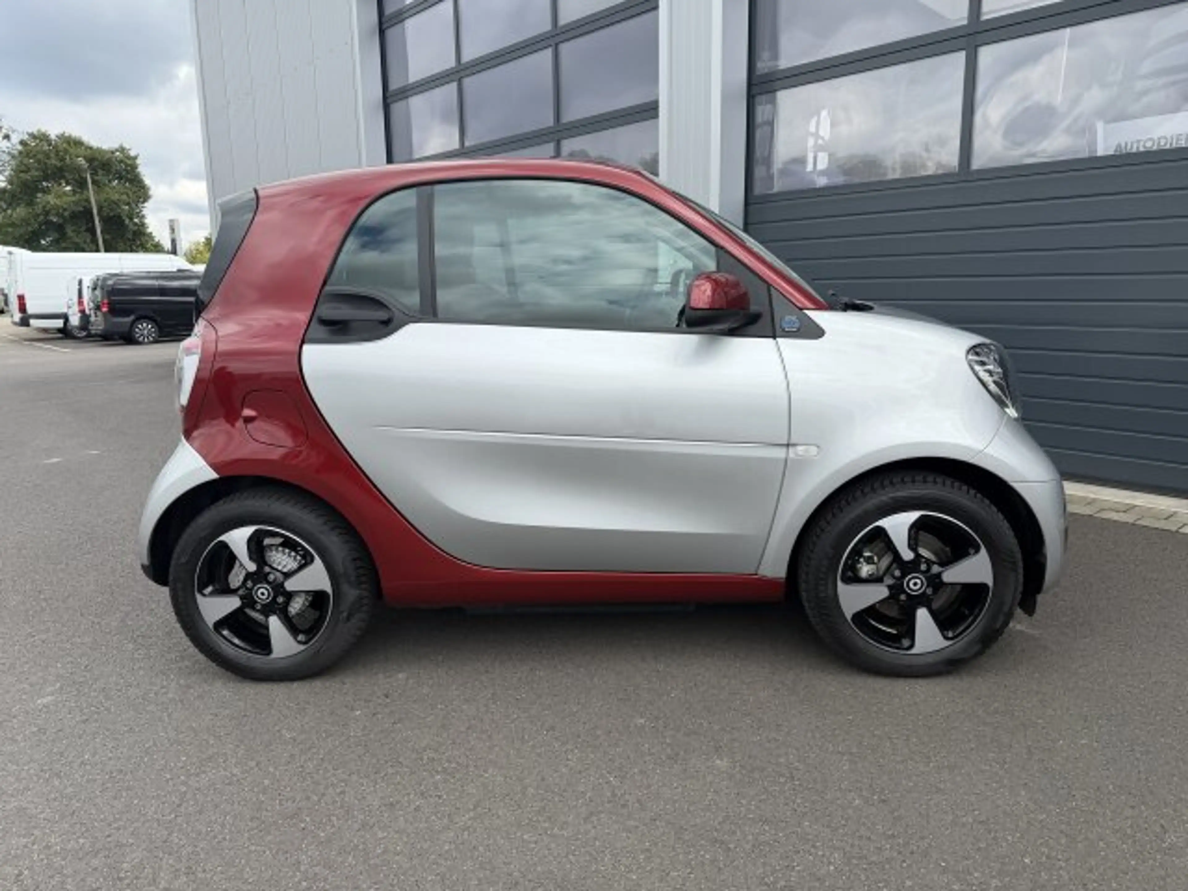 smart forTwo smart EQ fortwo Exclusive LED Kamera Panorama... — photo 6