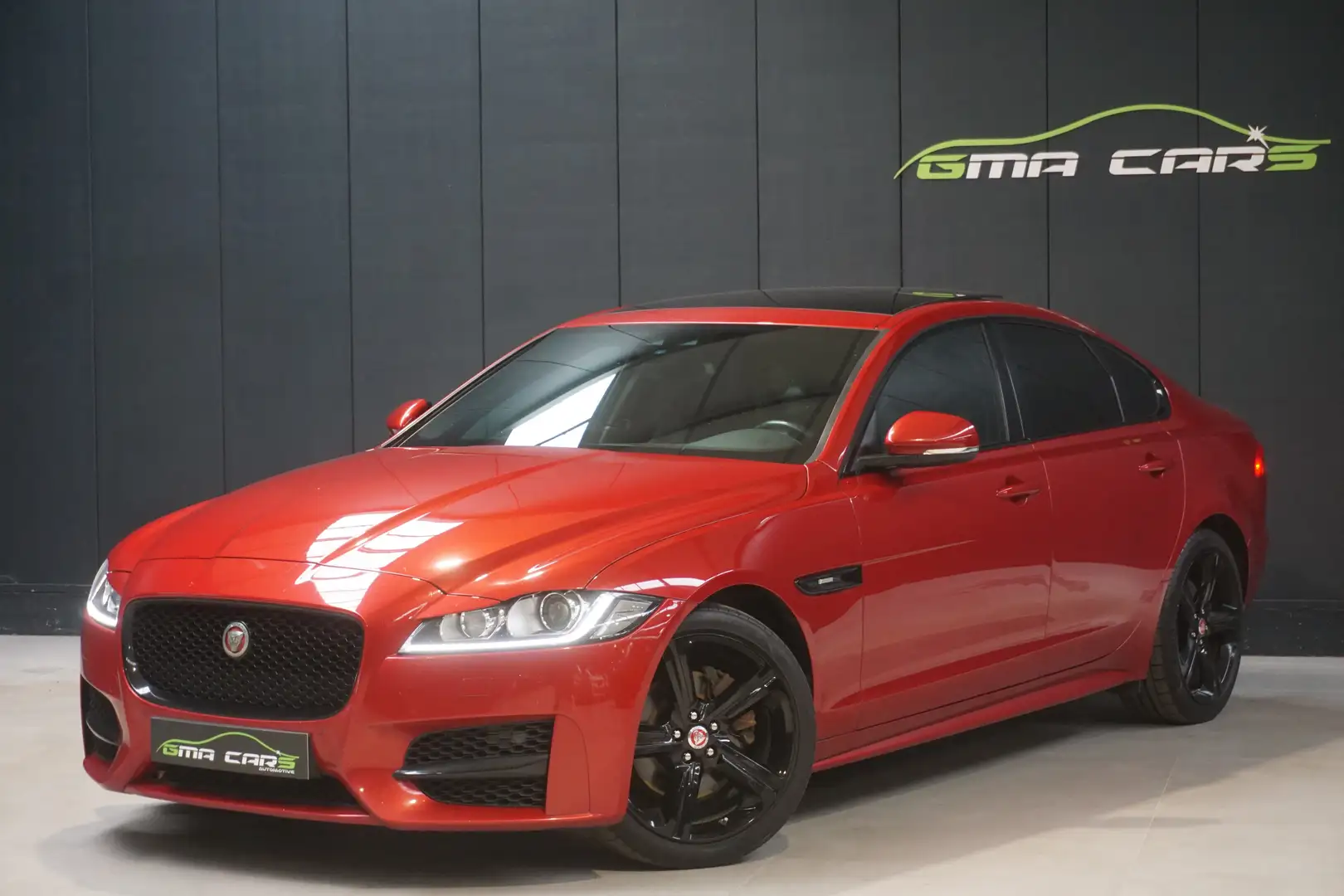 Jaguar XF 2.0 D R-Sport Automaat-Nav-Leder-Pano-Cam-Garantie Rood - 1
