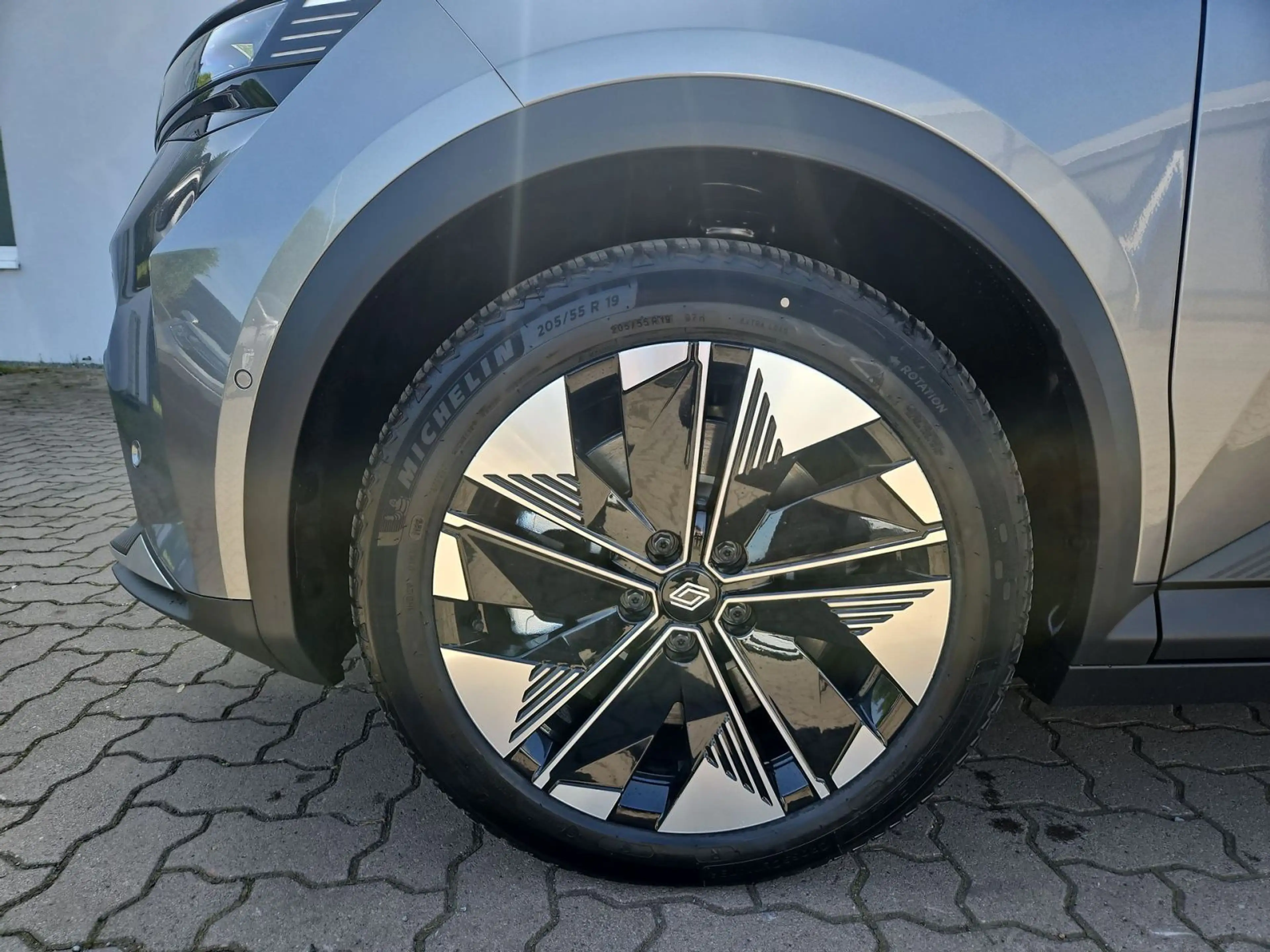 Renault Scenic E-Tech Electric EV60 170HP Techno — photo 11