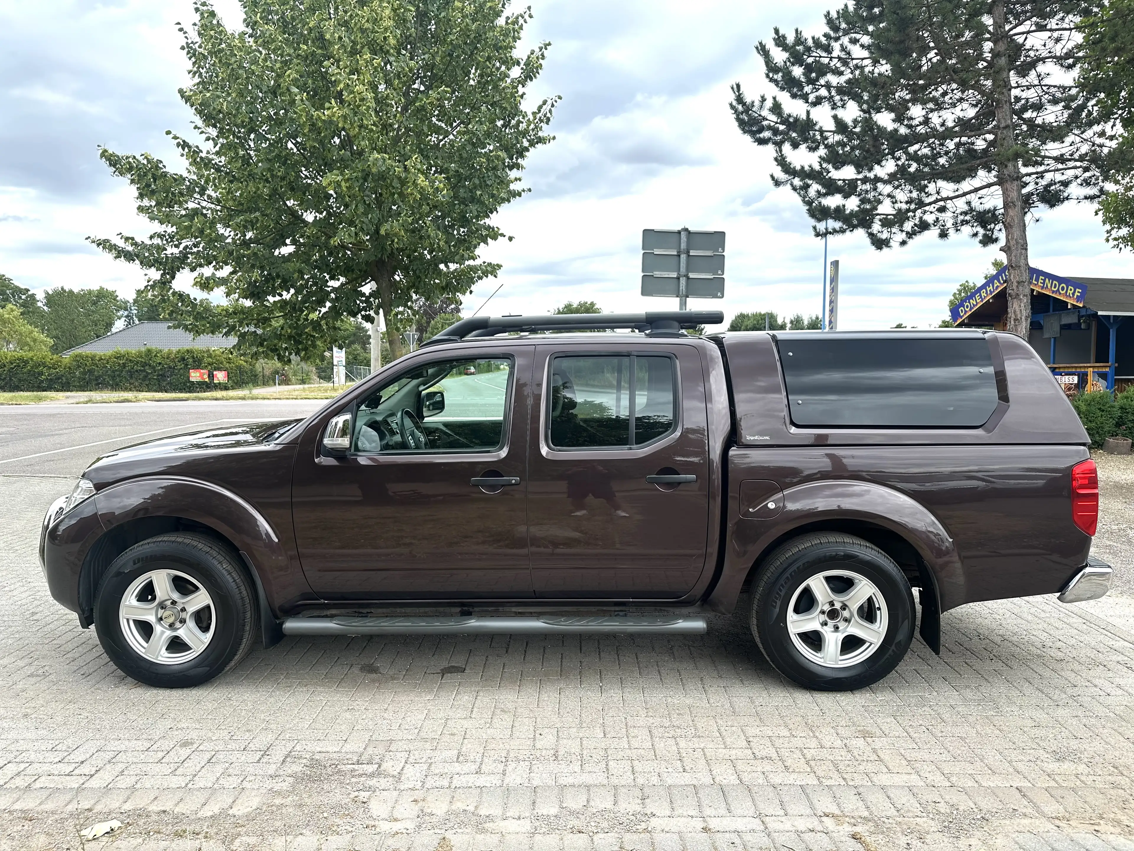 Nissan Navara Pickup Double Cab LE 4x4 1.HAND|HU NEU — photo 9