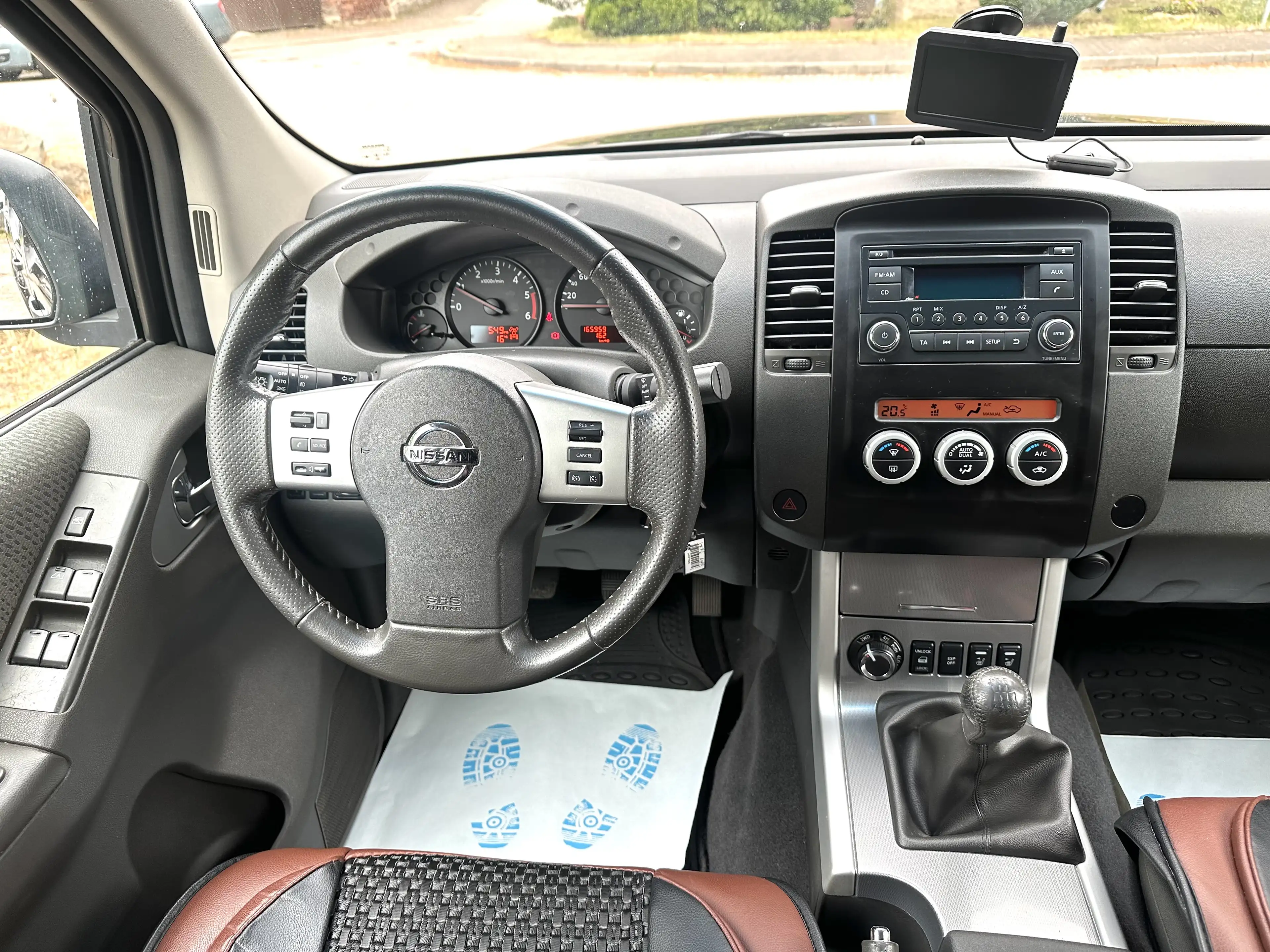 Nissan Navara Pickup Double Cab LE 4x4 1.HAND|HU NEU — photo 13