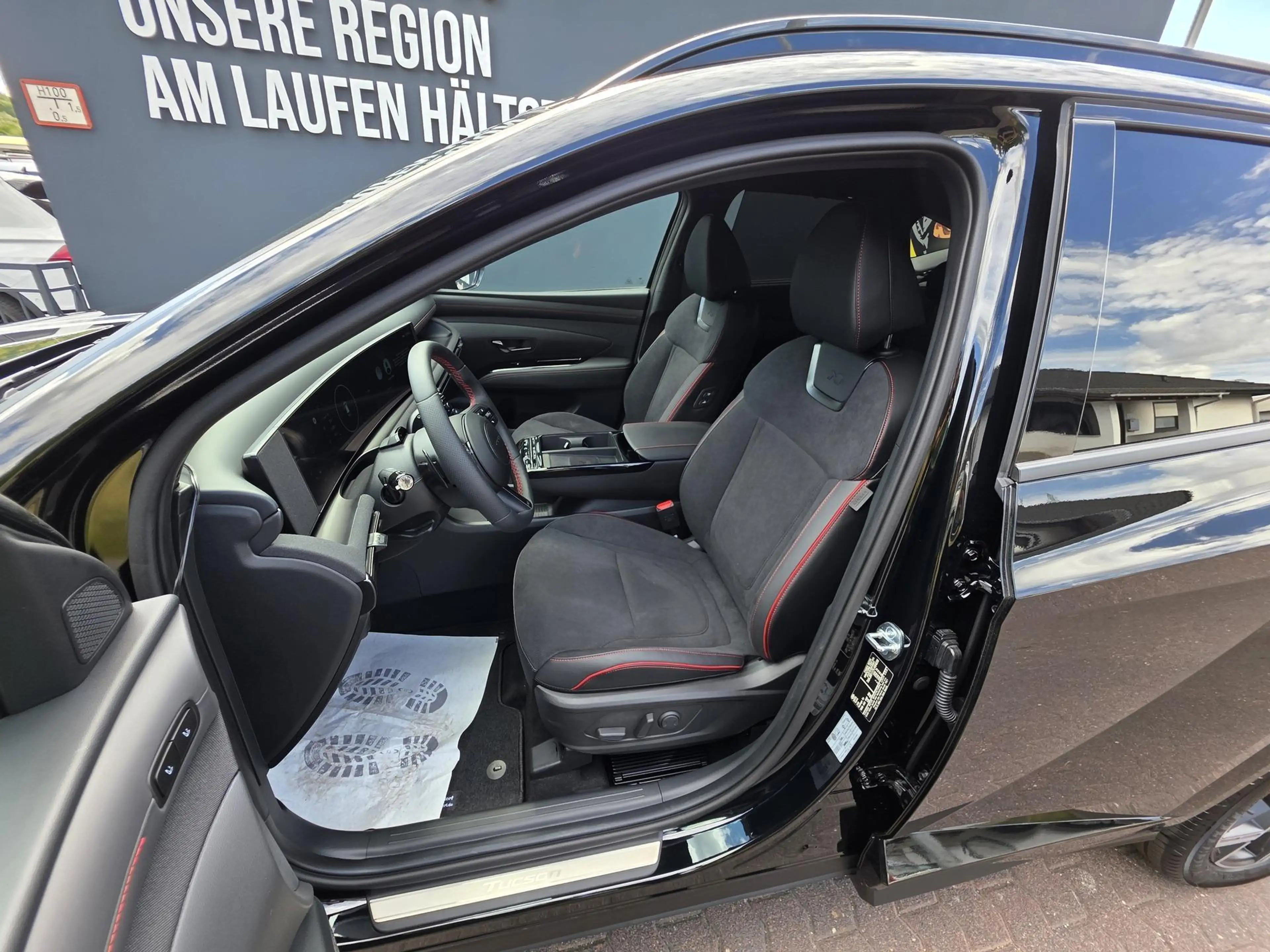 Hyundai TUCSON N Line X 239 PS | MAXIMAL-AUSSTATTUNG 4WD sofor... — photo 10