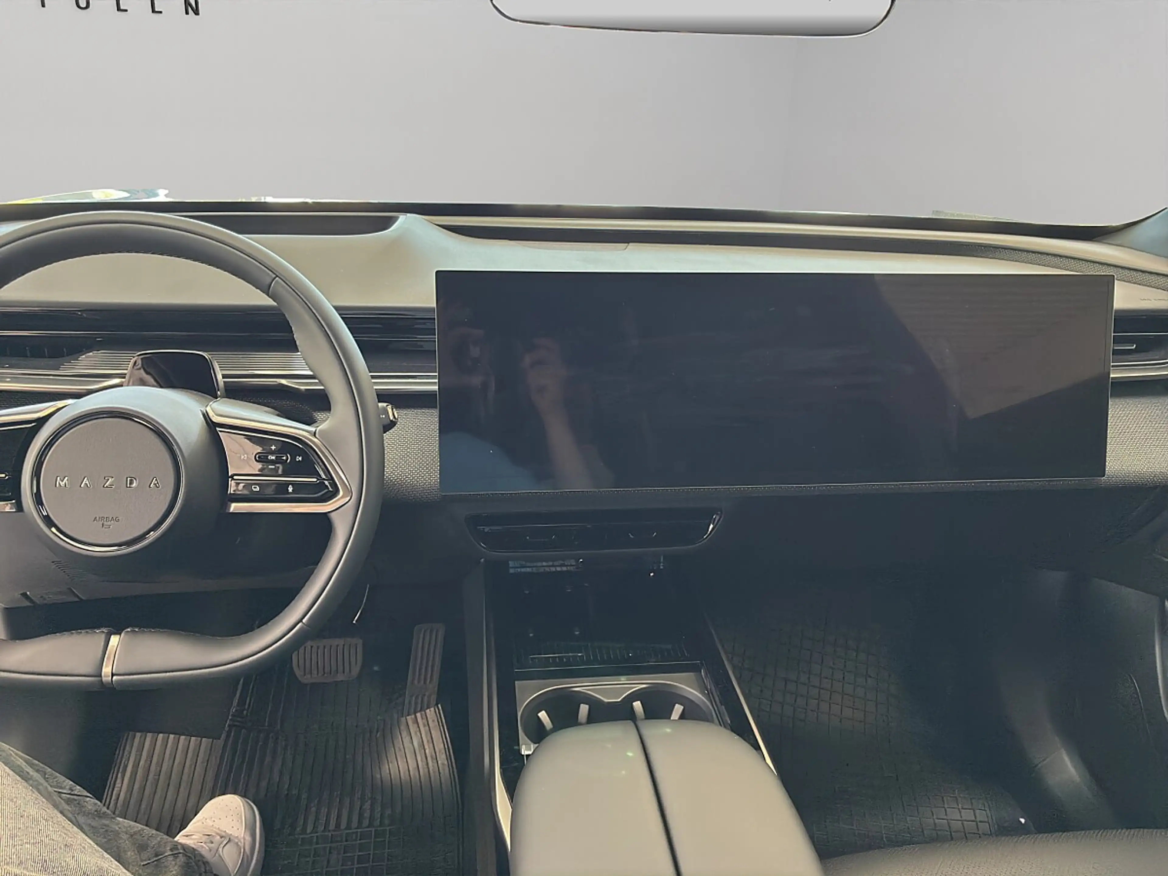 Mazda CX-6e Mazda CX-6e 78kWh Takumi — photo 8