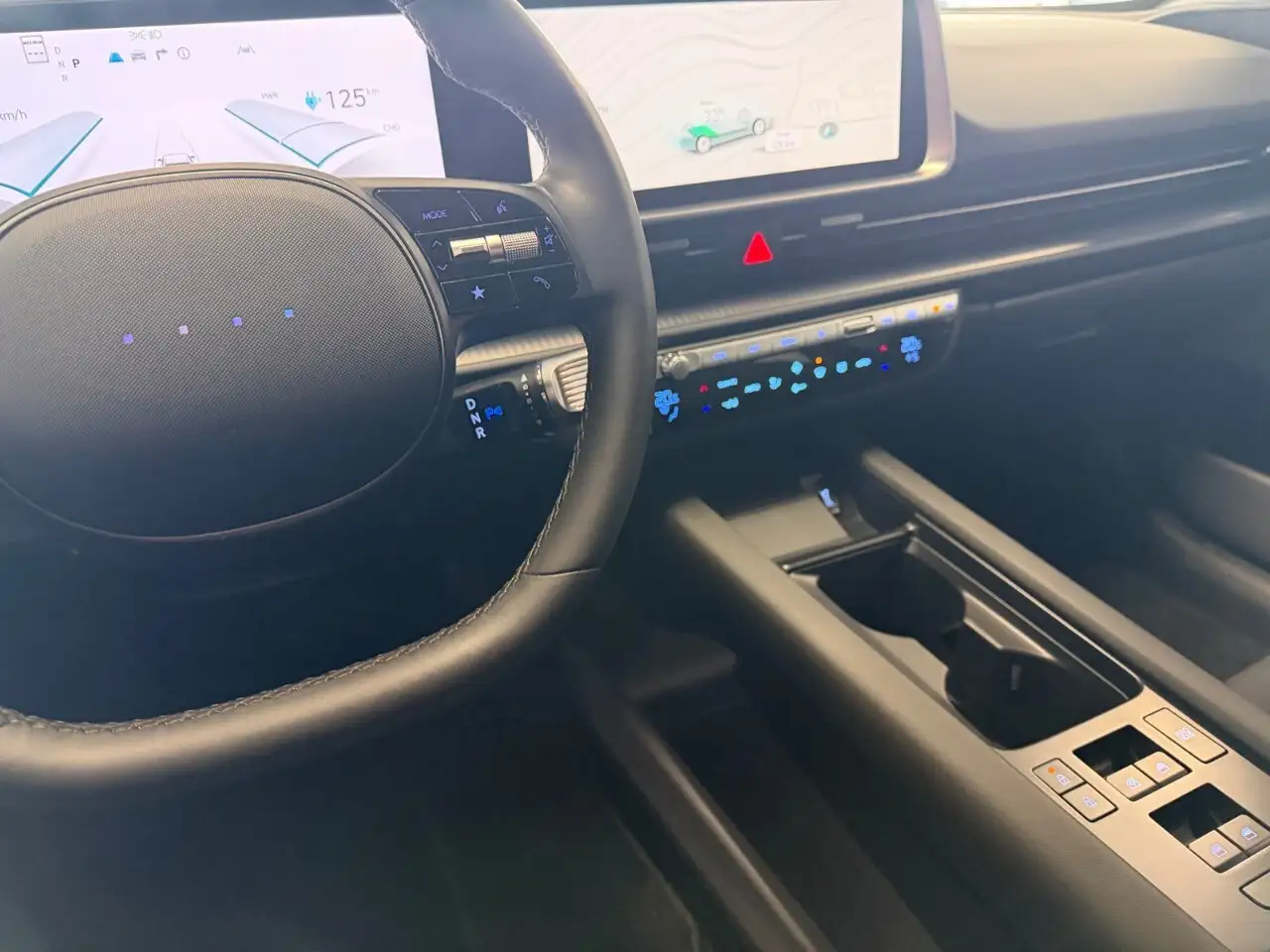 Hyundai IONIQ 6 снимка Hyundai IONIQ 6