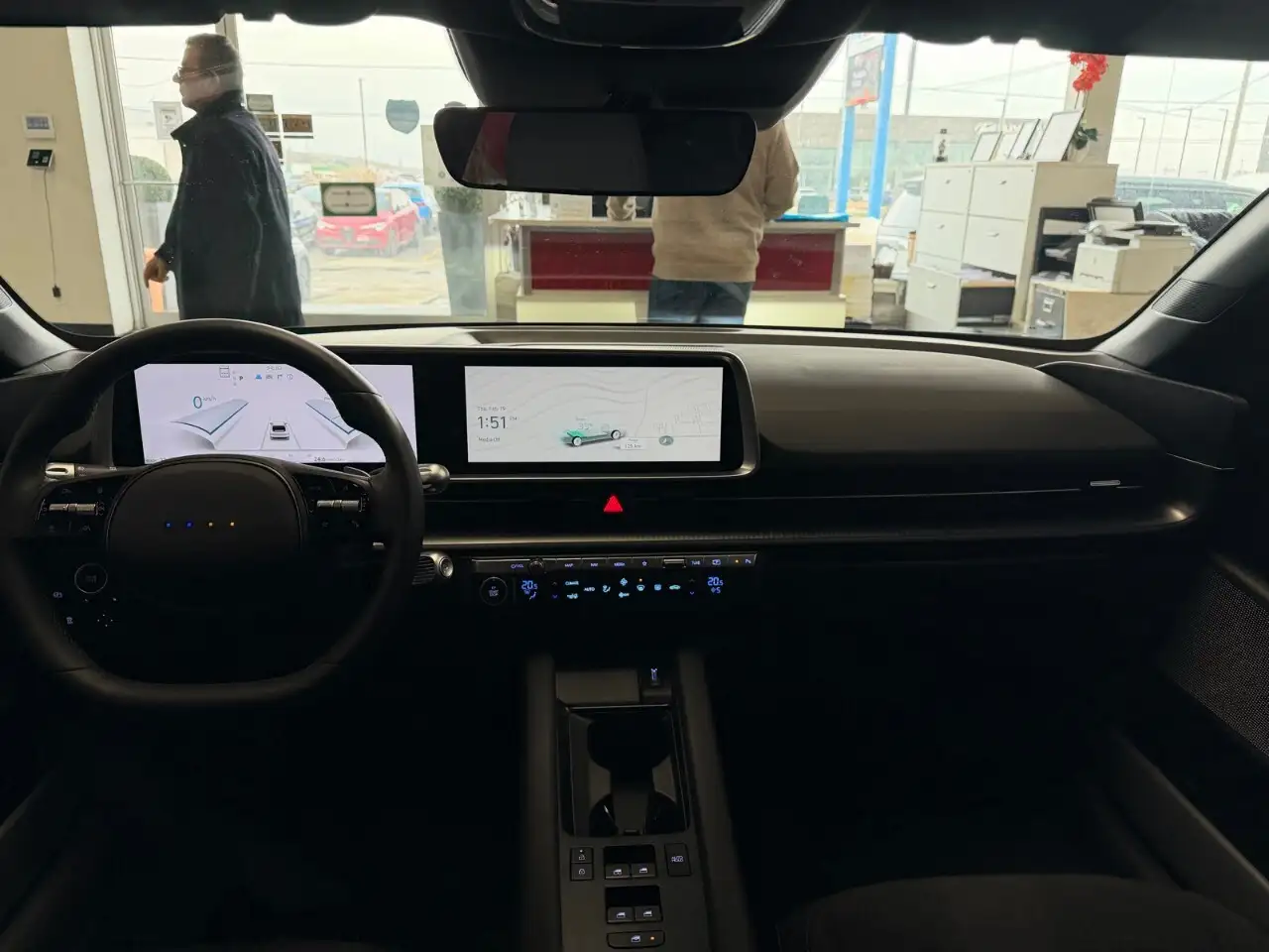 Hyundai IONIQ 6 снимка Hyundai IONIQ 6